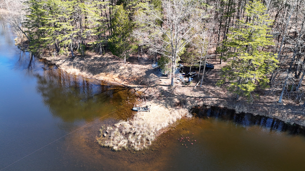 Private Lakefront Camp Free Kayaks