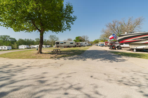 Pioneer River Resort