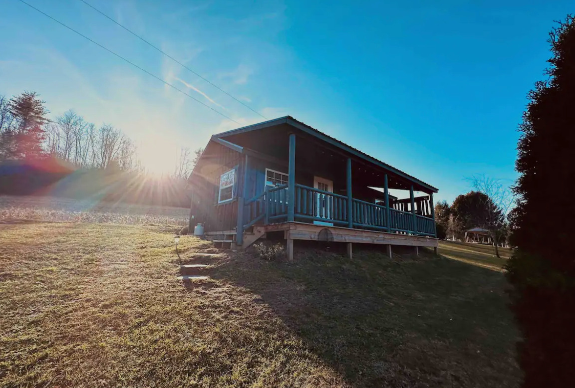 Tiny Cabins in the Valley