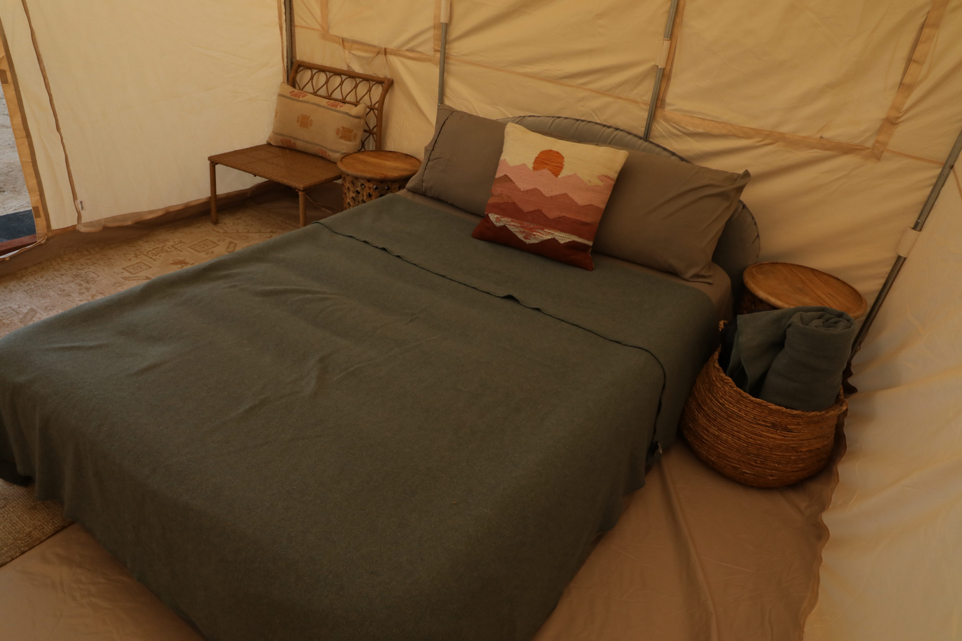 Joshua Tree Glamping Yurt
