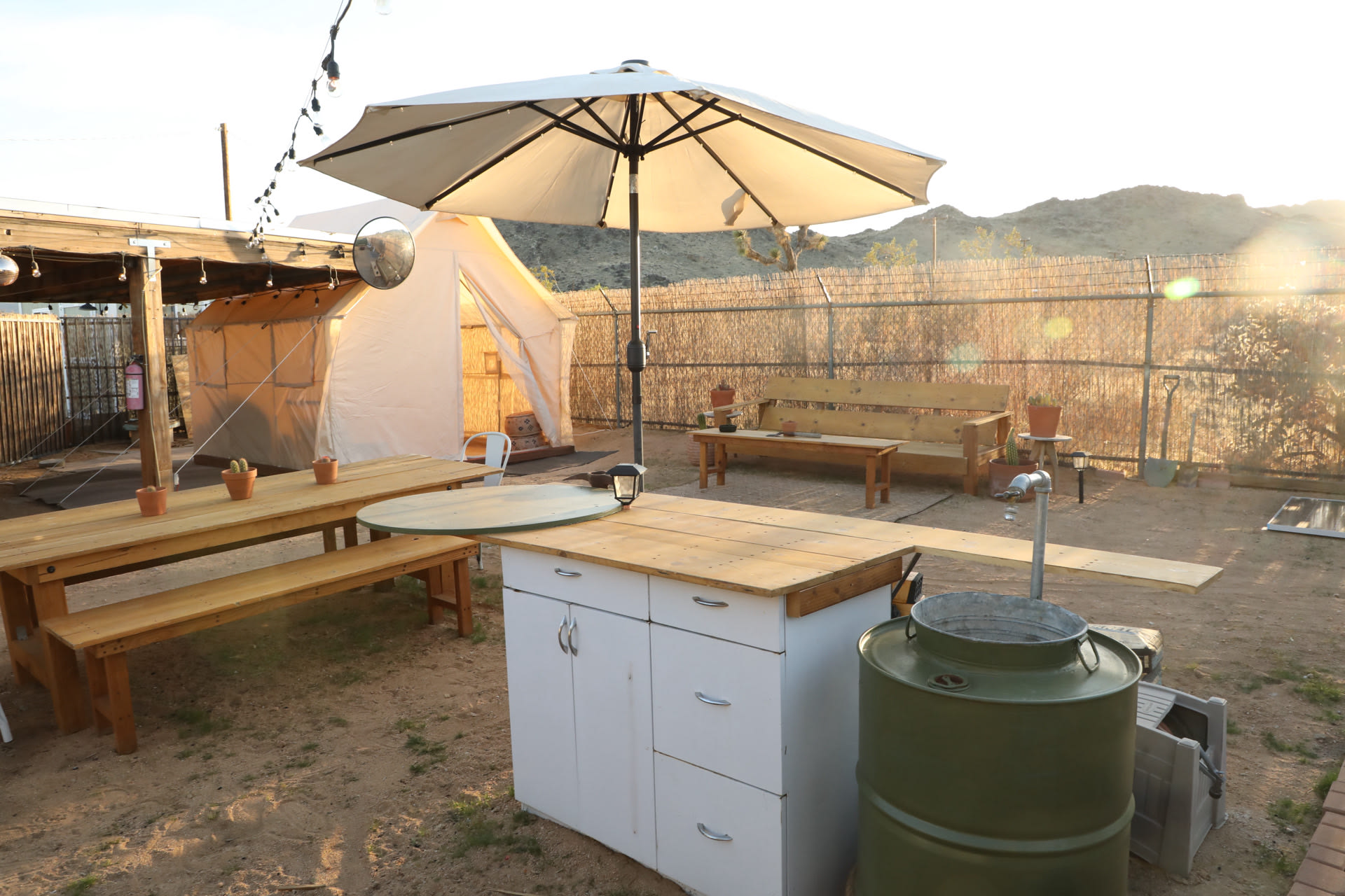 Joshua Tree Glamping Yurt
