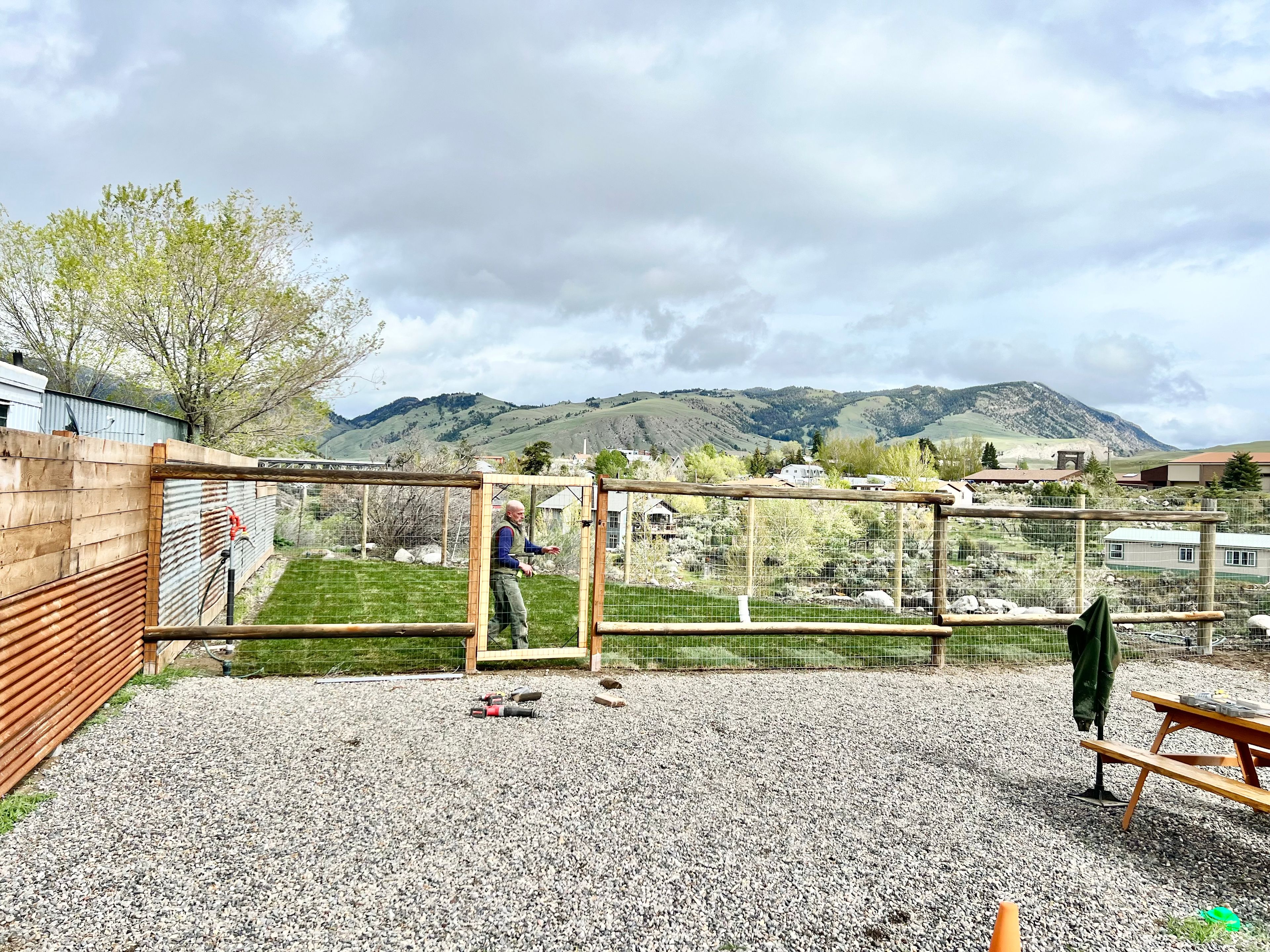 1 Minute from Yellowstone