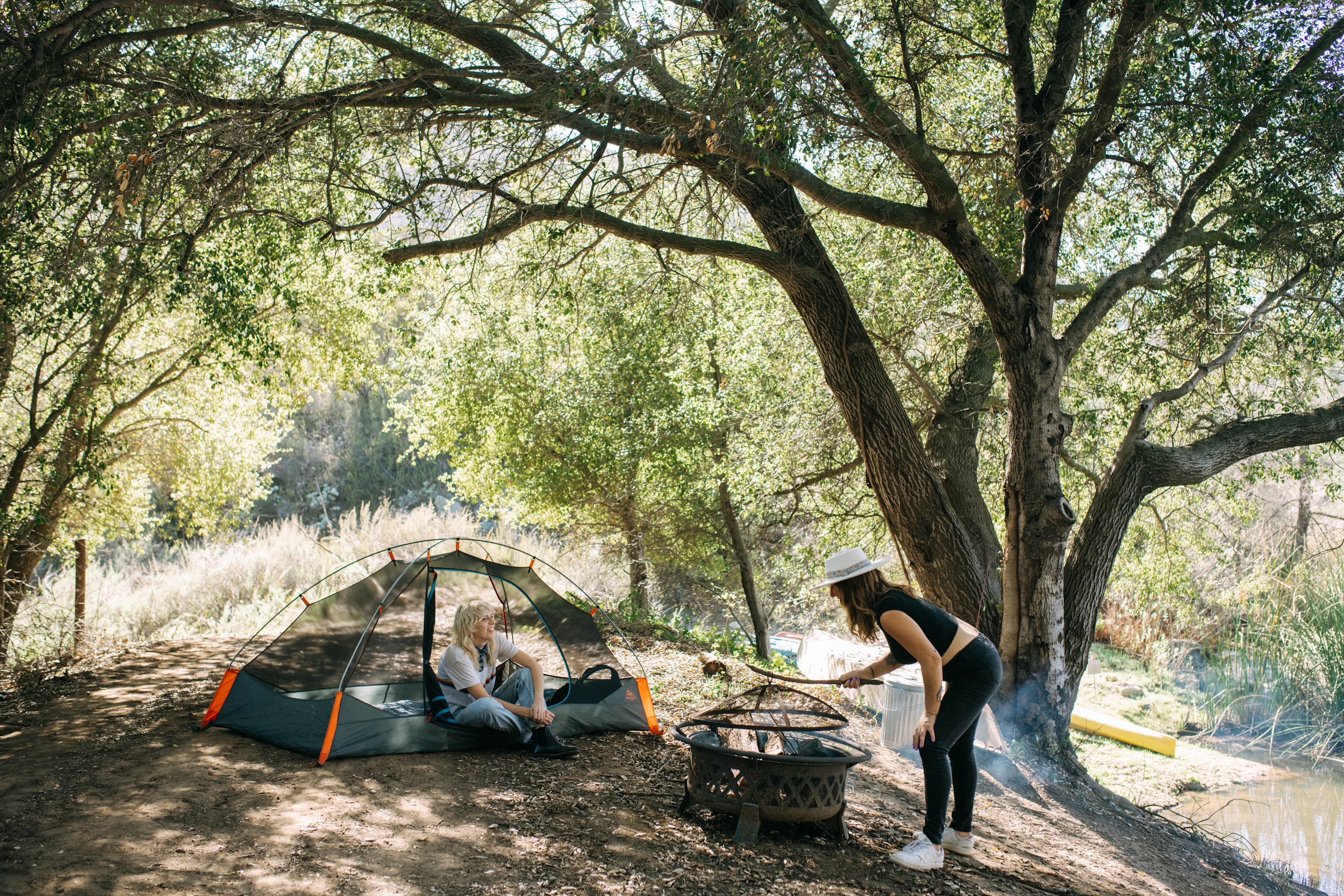 There's a fire pit you can use here too (when there's not a fire warning)