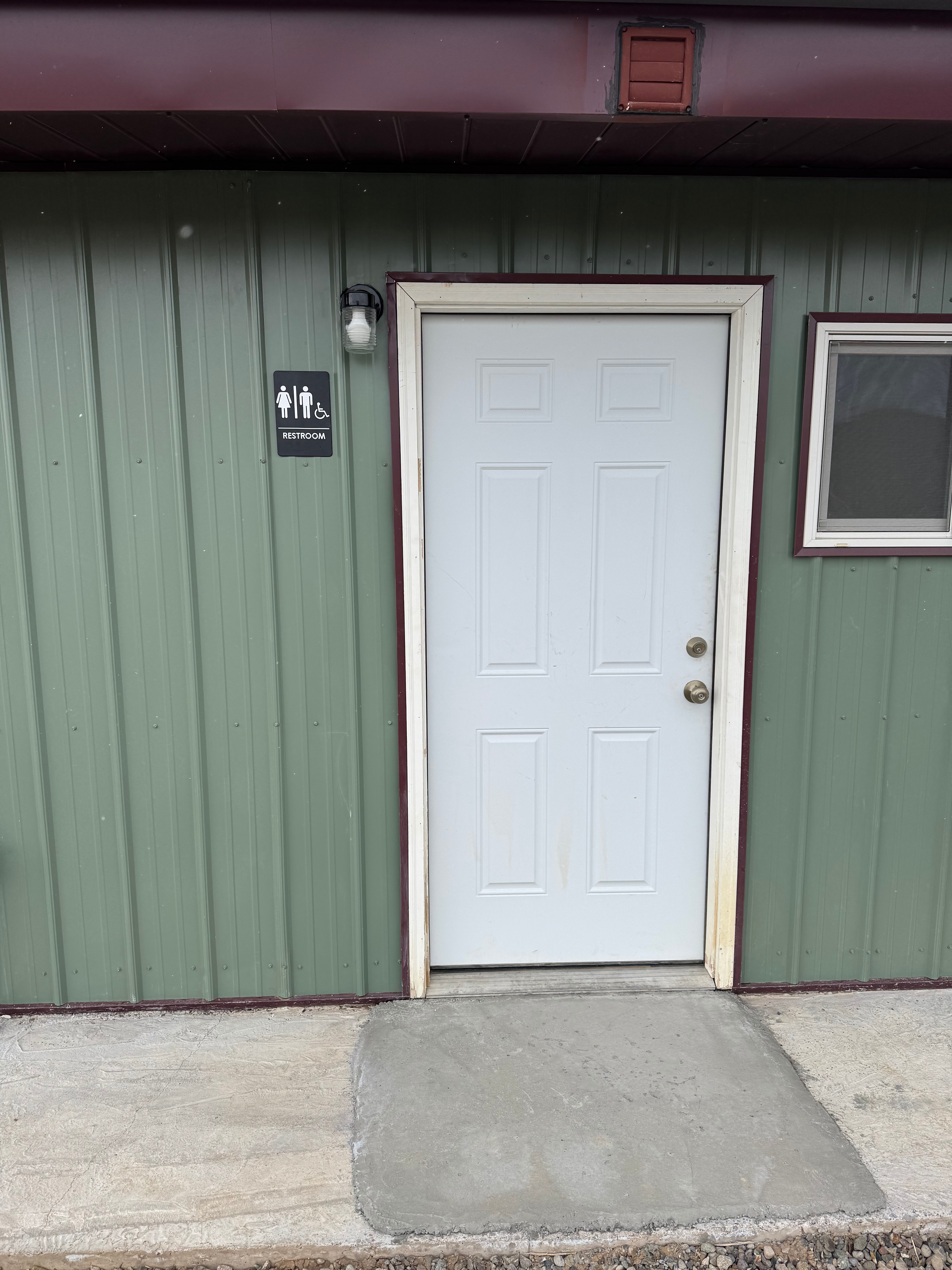 The Hop Yard Hideaway