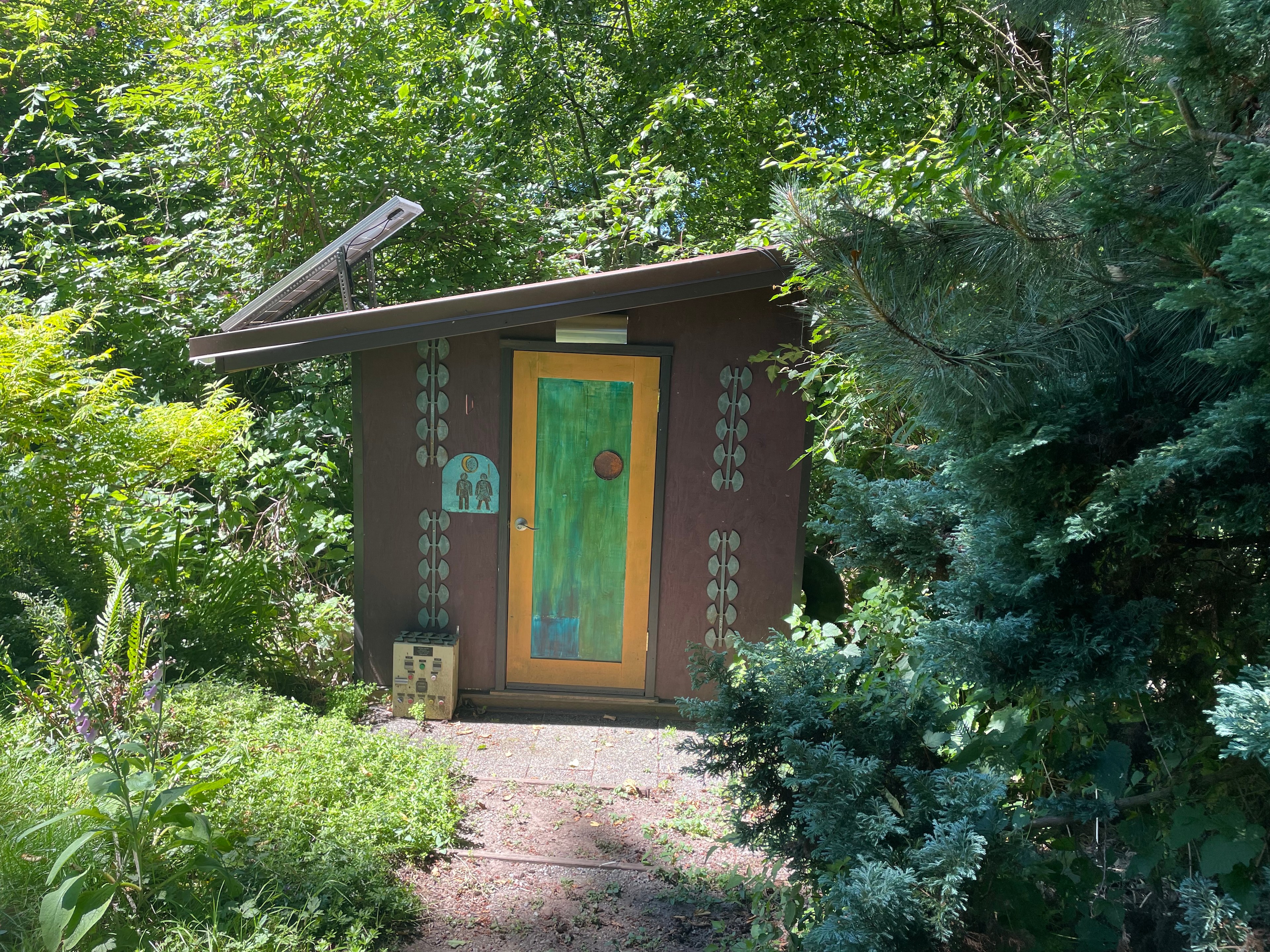 Little Jewell Box In The Woods