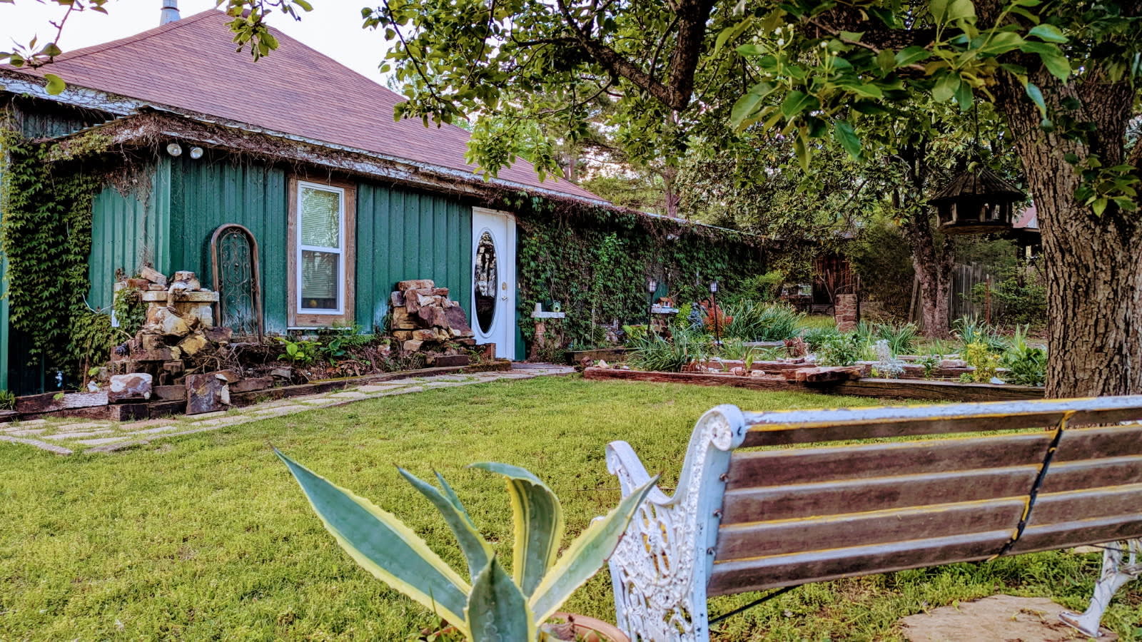 Guesthouse/Cabin at Edendell