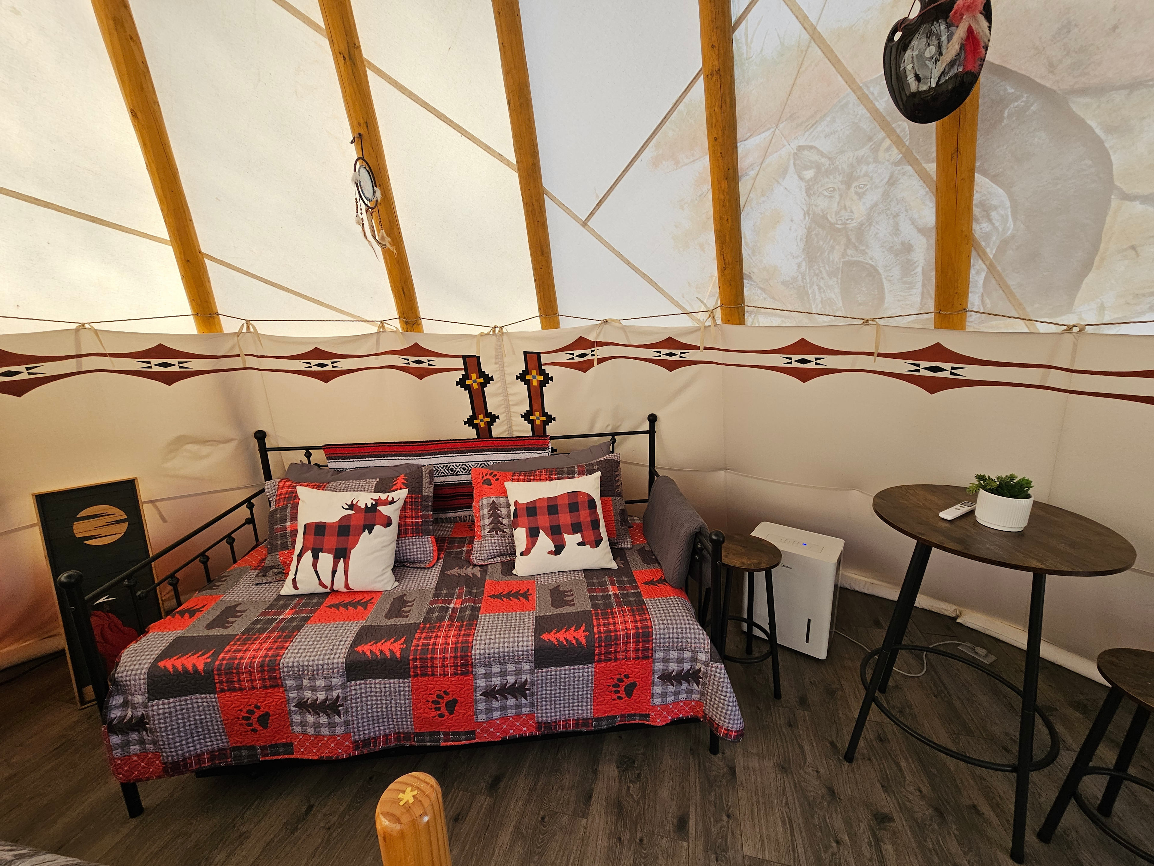 Black Bear Glamping Tipis