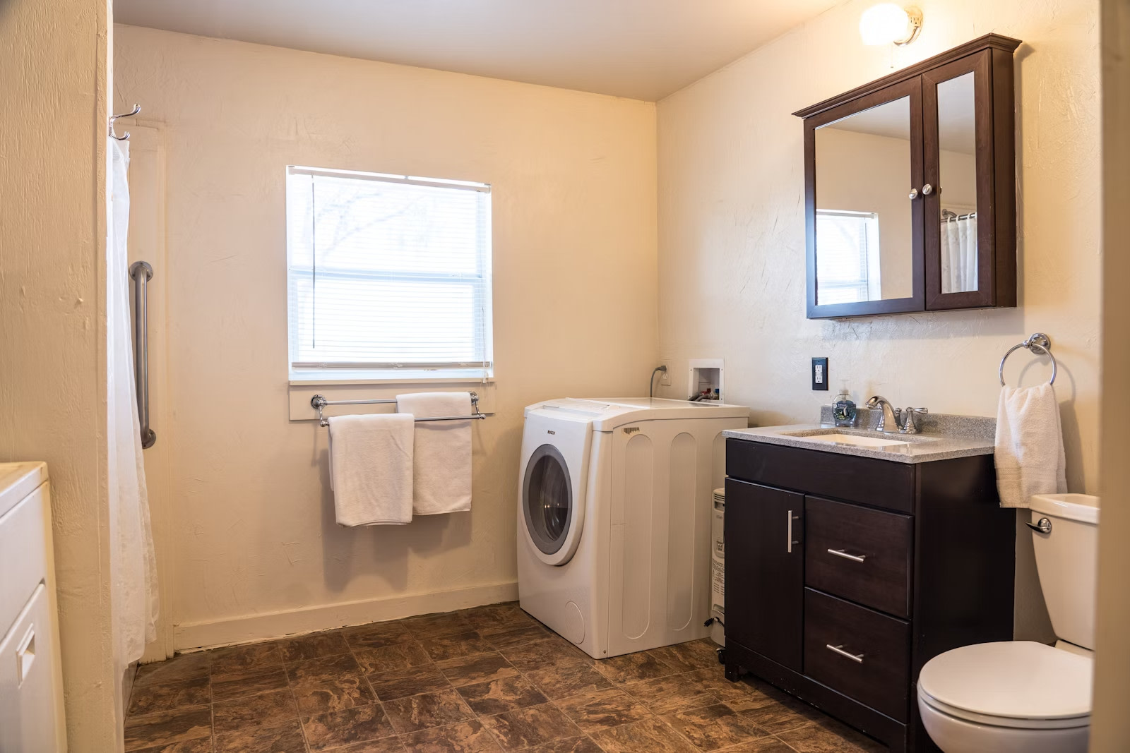 Lake Alan Henry Lodges