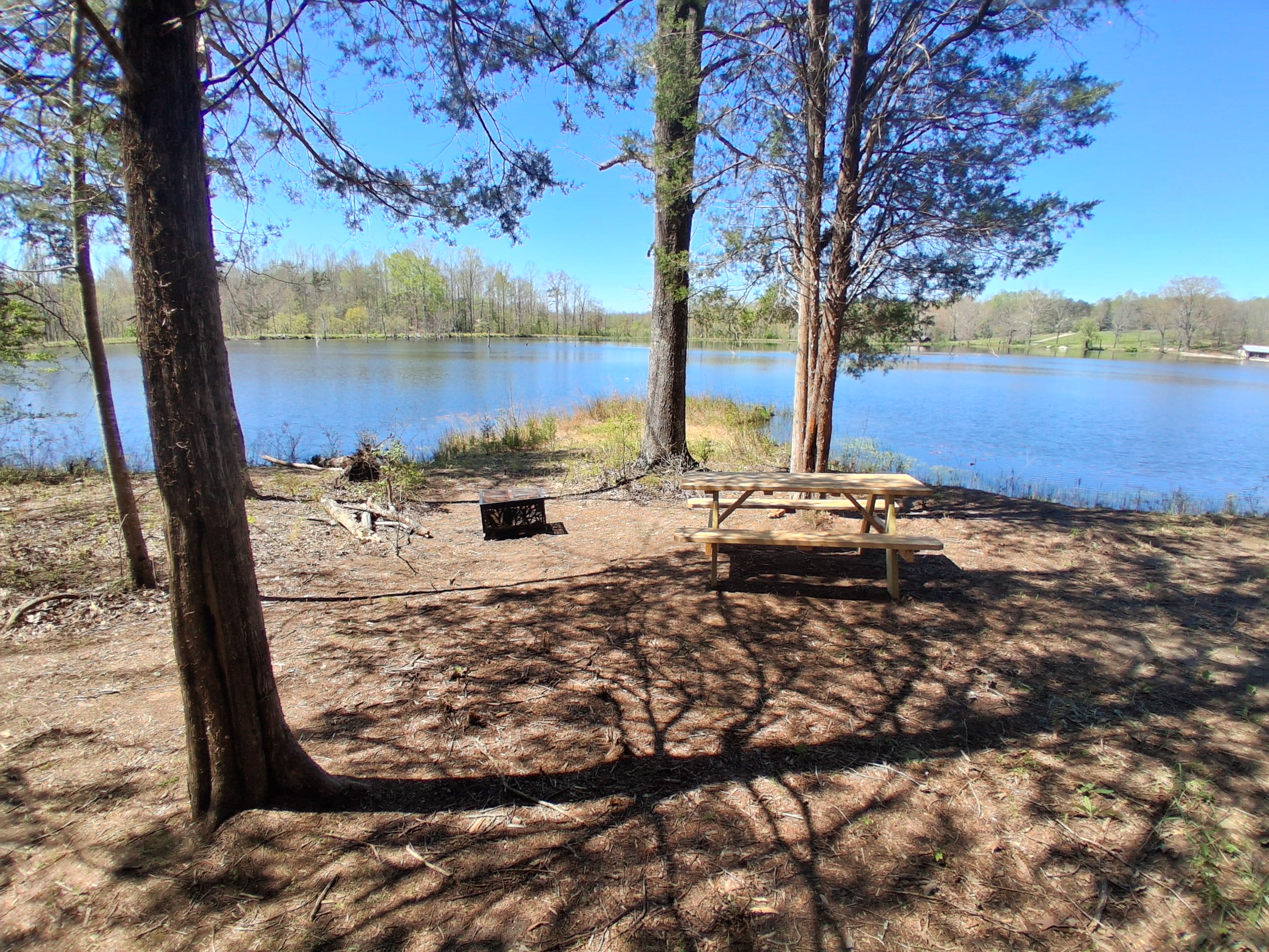 Private Lakefront Camp Free Kayaks