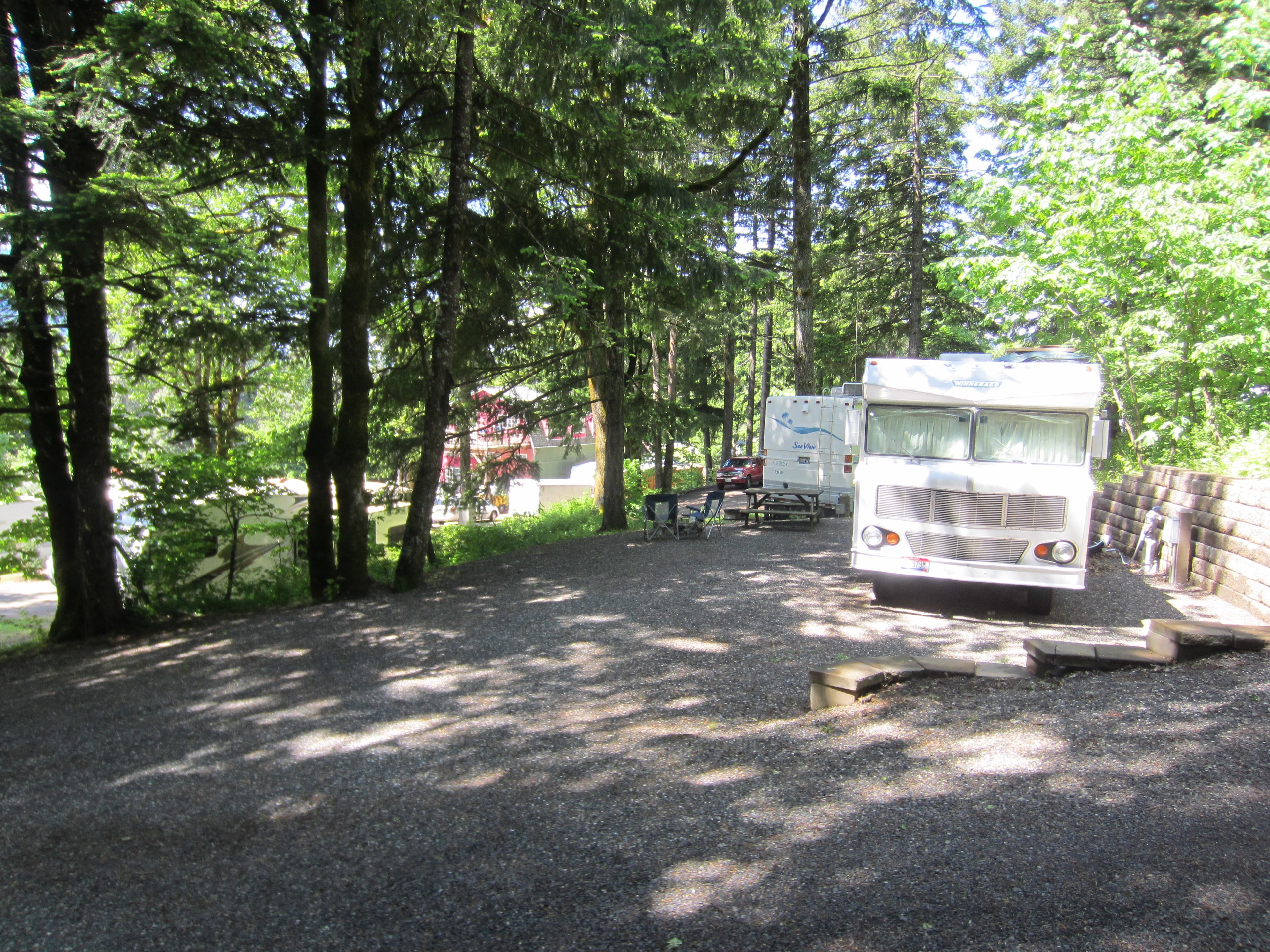 Dog and Wind Mountain RV Park