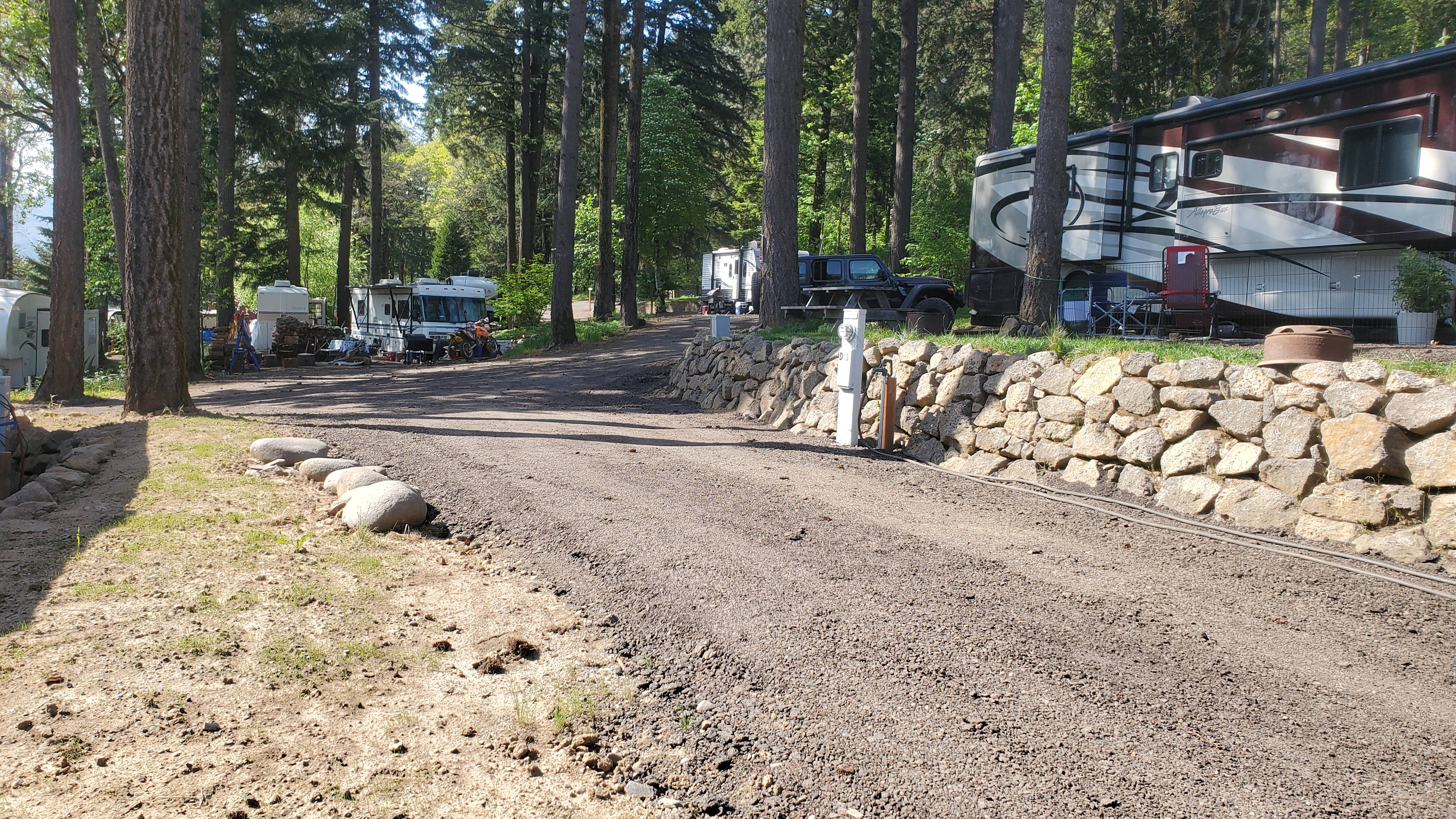 Dog and Wind Mountain RV Park
