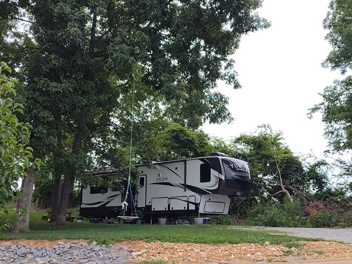 Dixieland Camp Ground