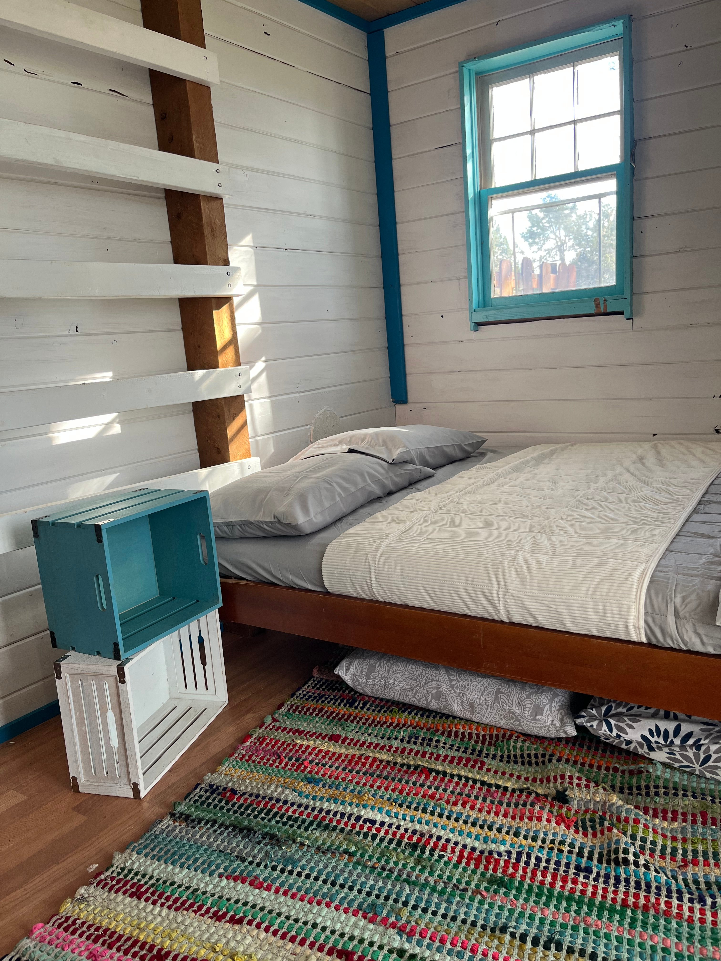 Queen bed