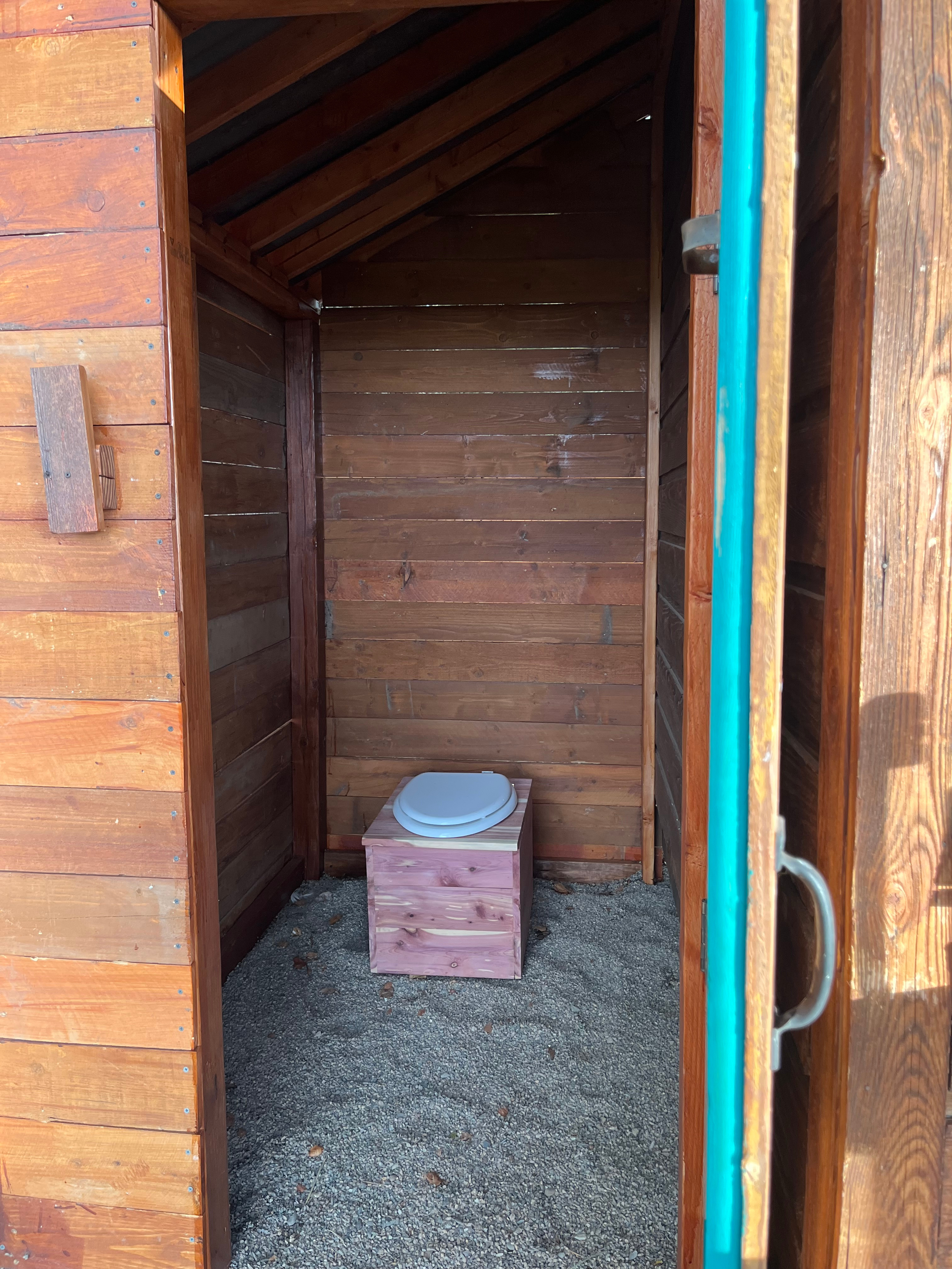 Composting toilet
