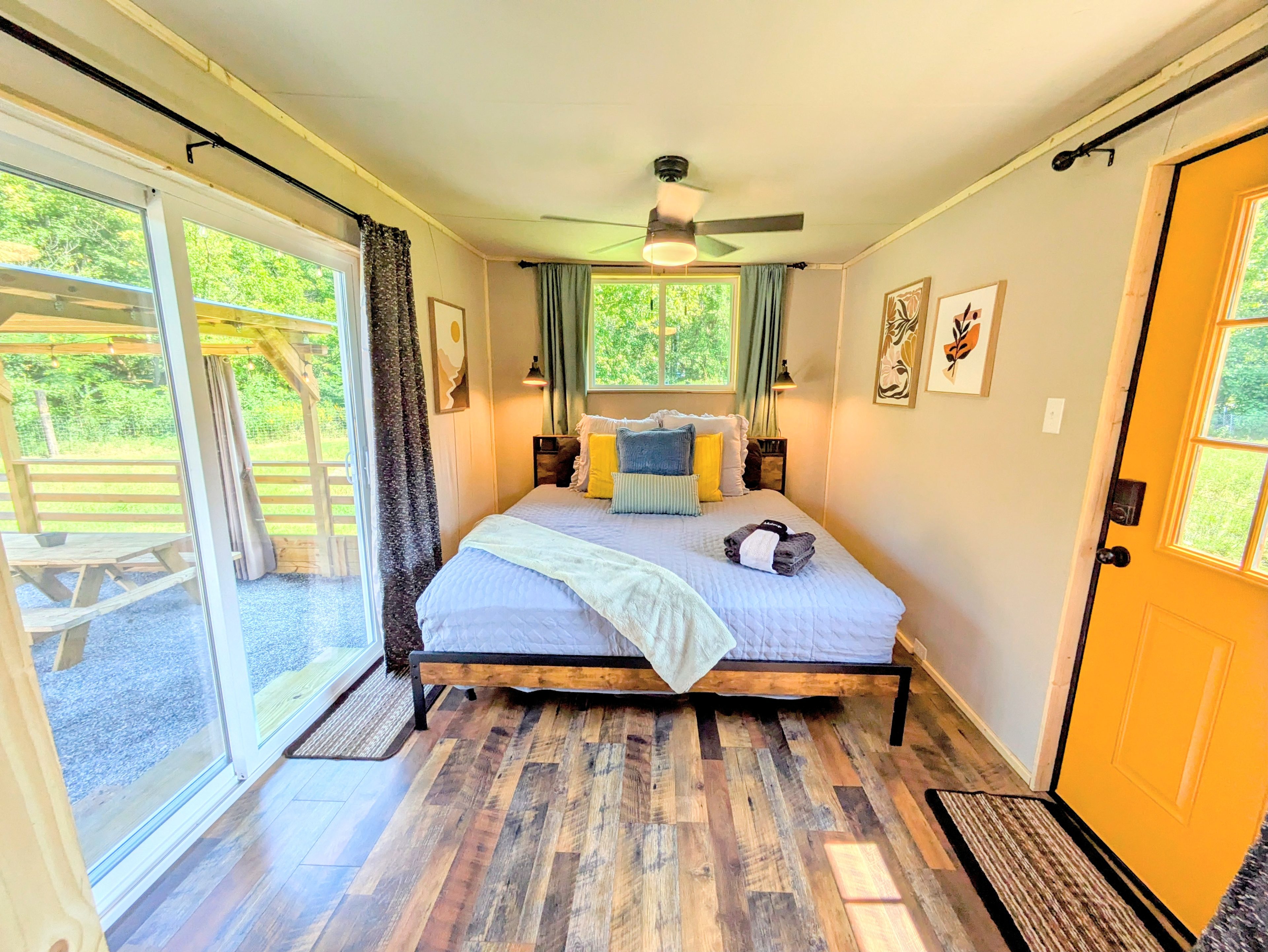 Goat Farm Glamping W Community Barn