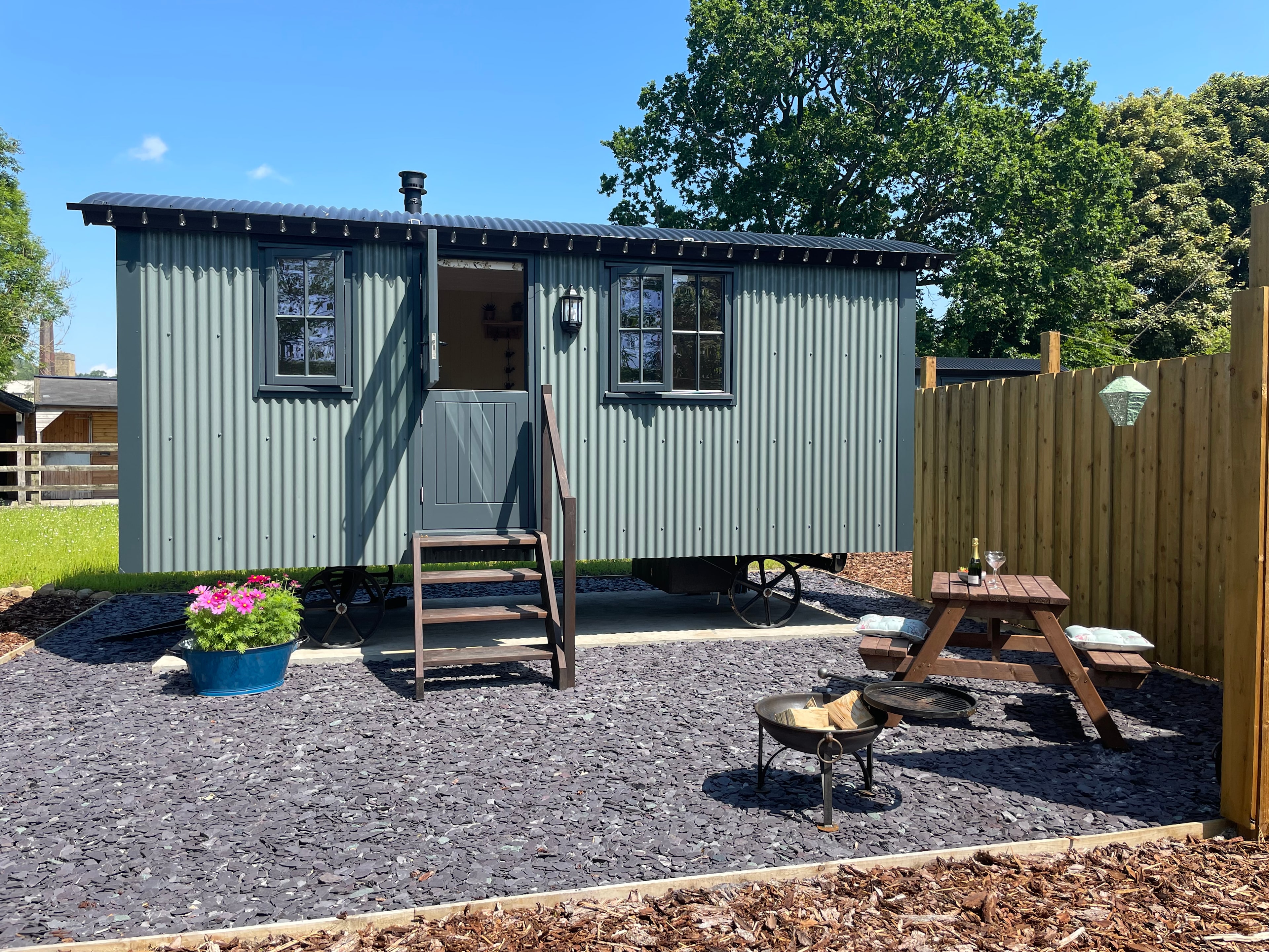 Settledown Shepherds Huts