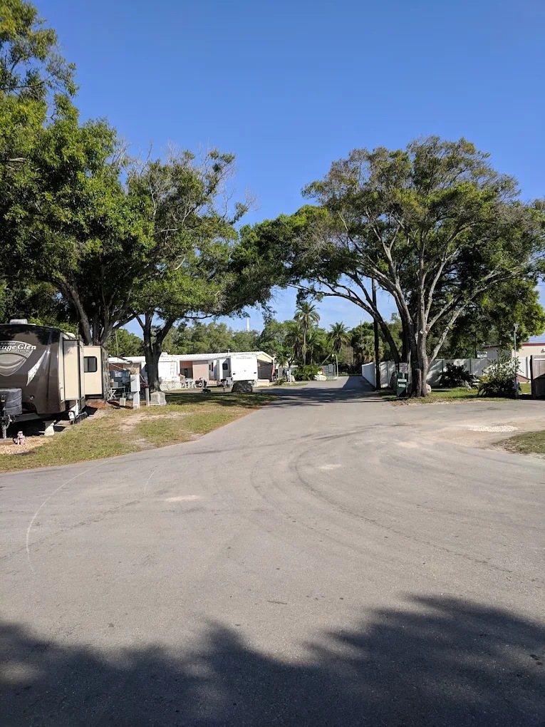 Lees Travel Park