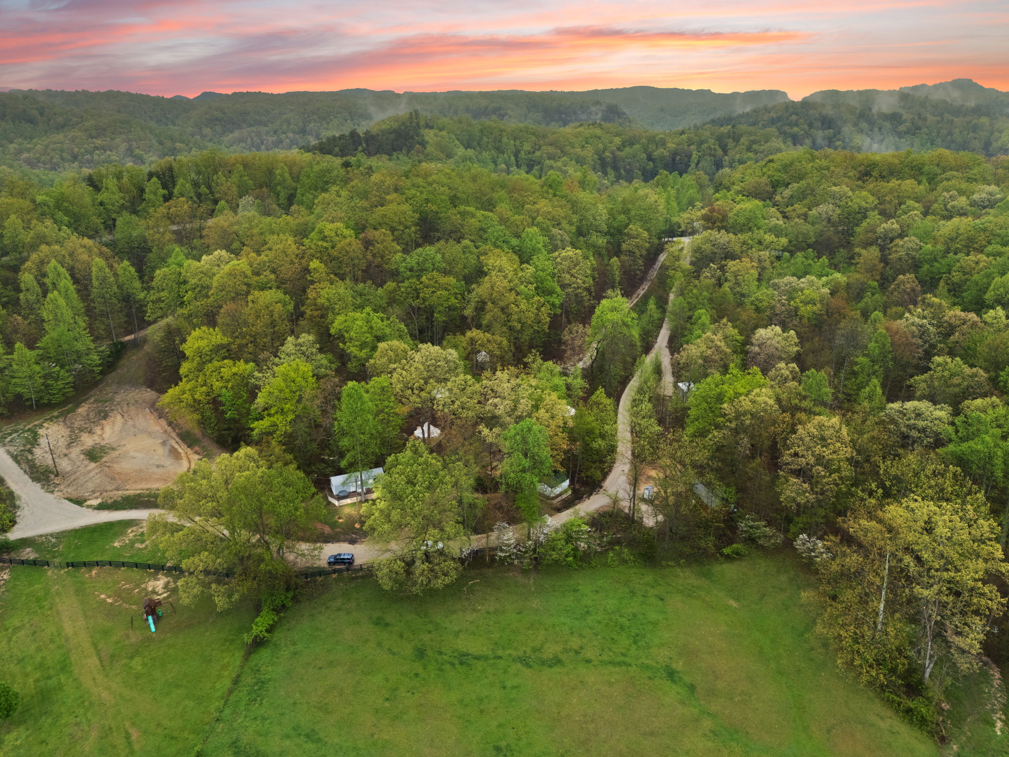 Red River Gorge Glamping & Cabins