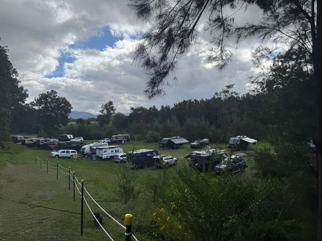 Long Flat Pub Riverside Camping