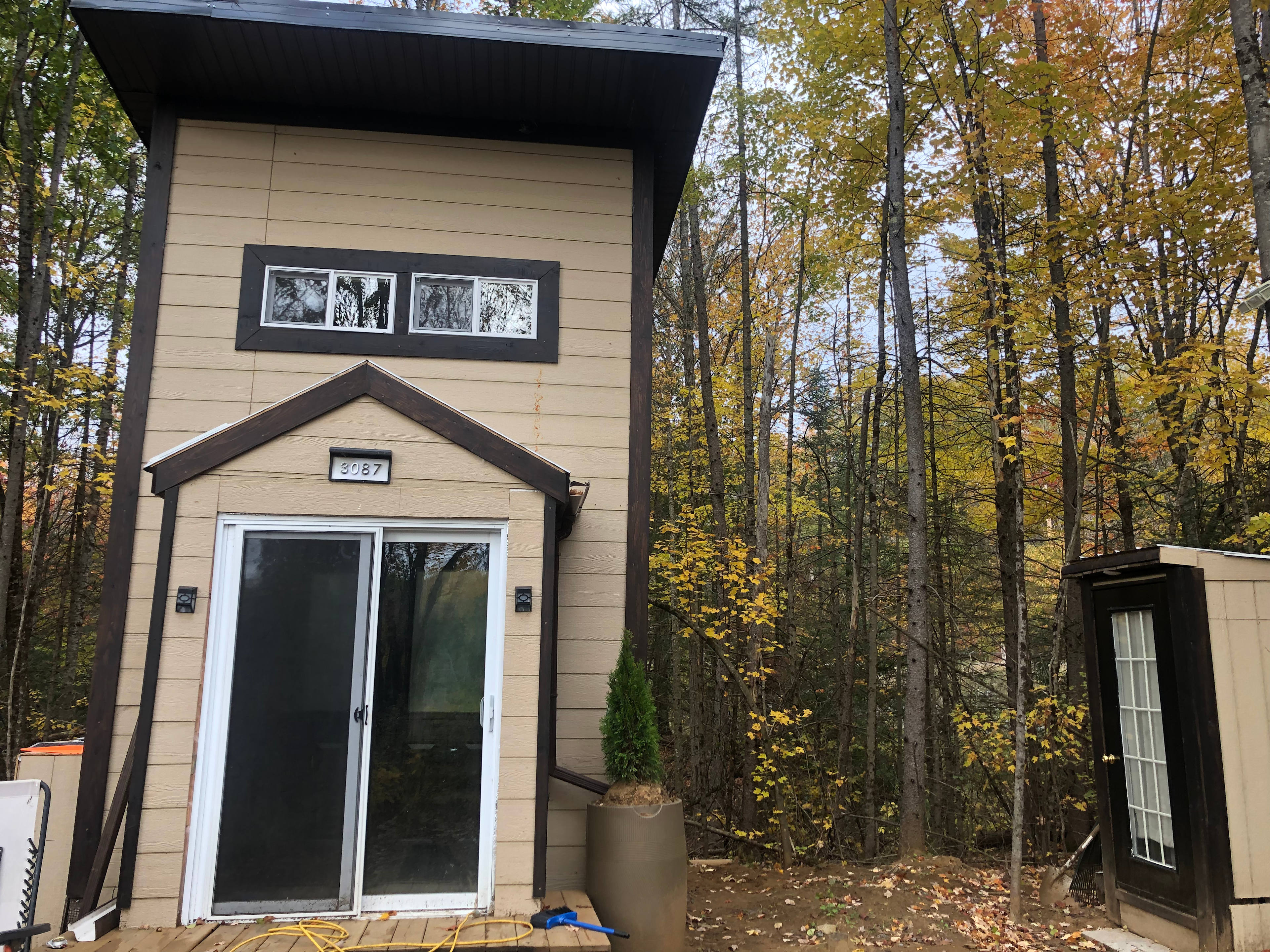 Secluded Off-Grid Kawartha’s Cabin
