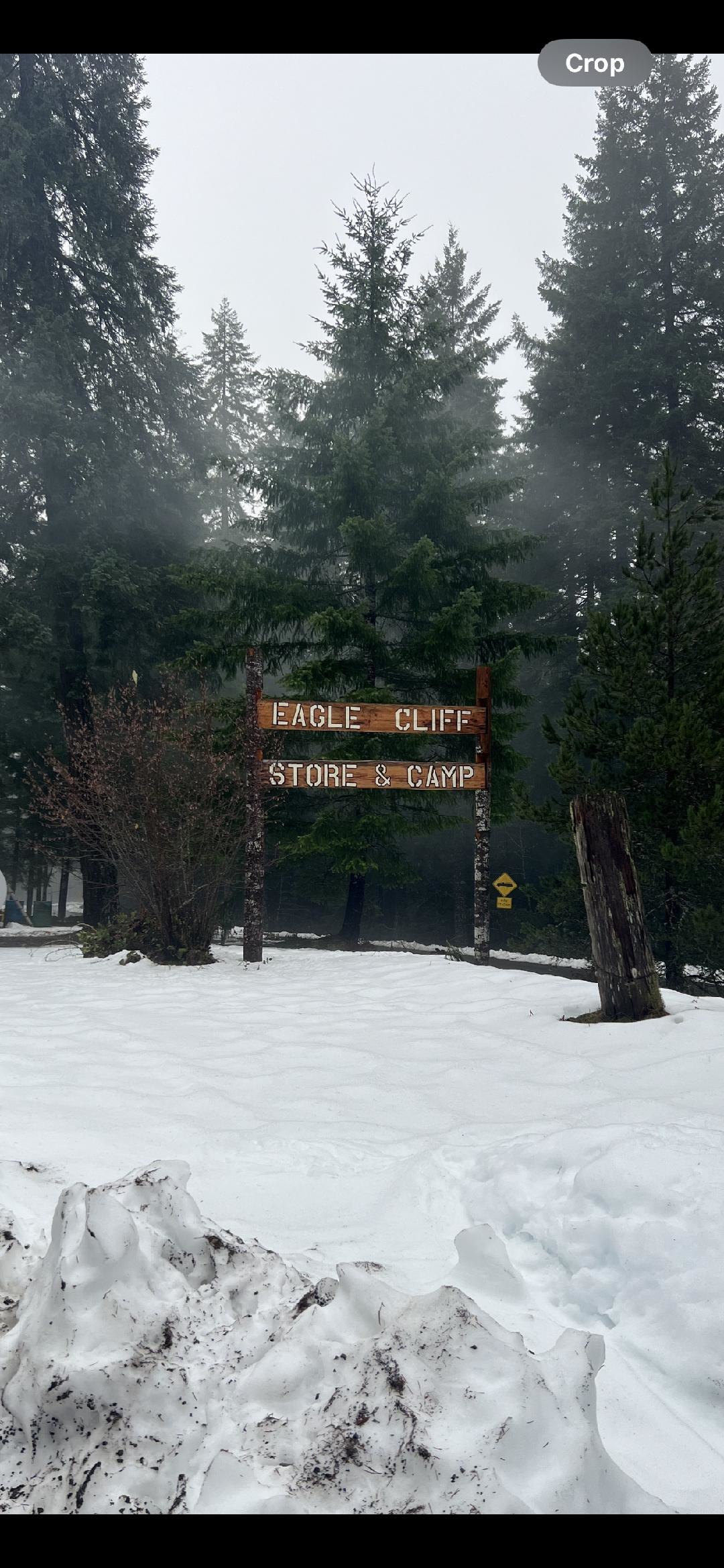 Eagle Cliff Store And Campground