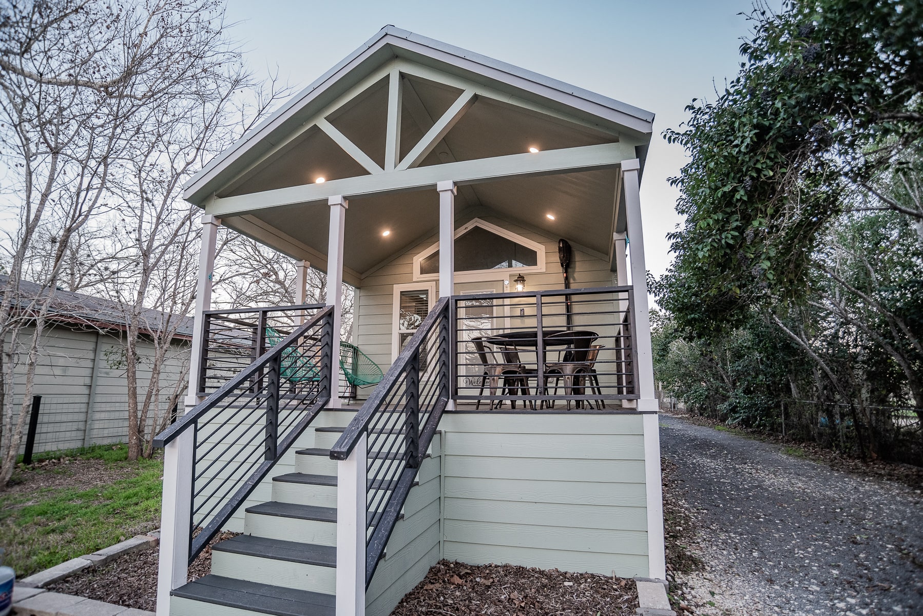 Guadalupe River Tiny Home / Kayaks