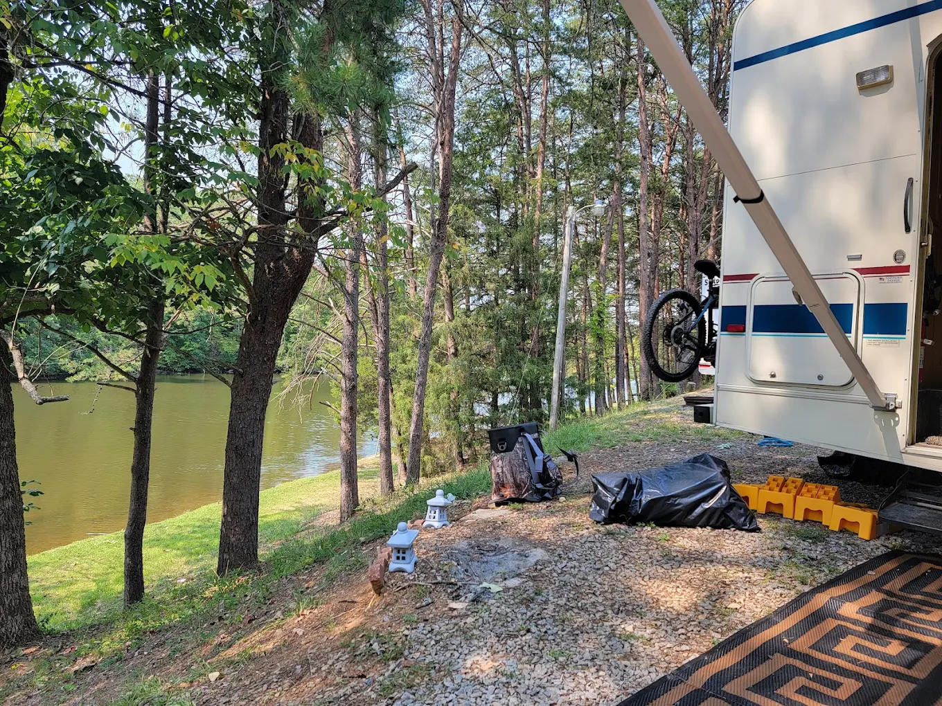 Paradise Lake and Campground