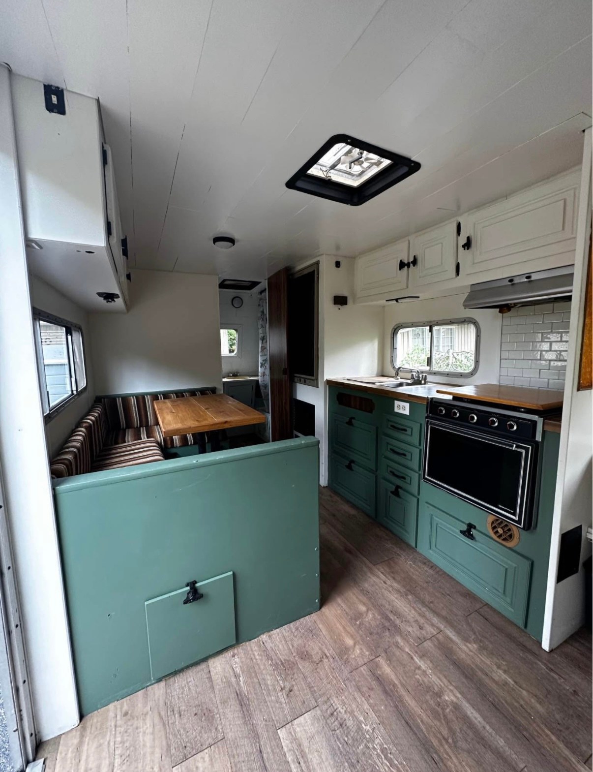 Buget Travell By HunCo.