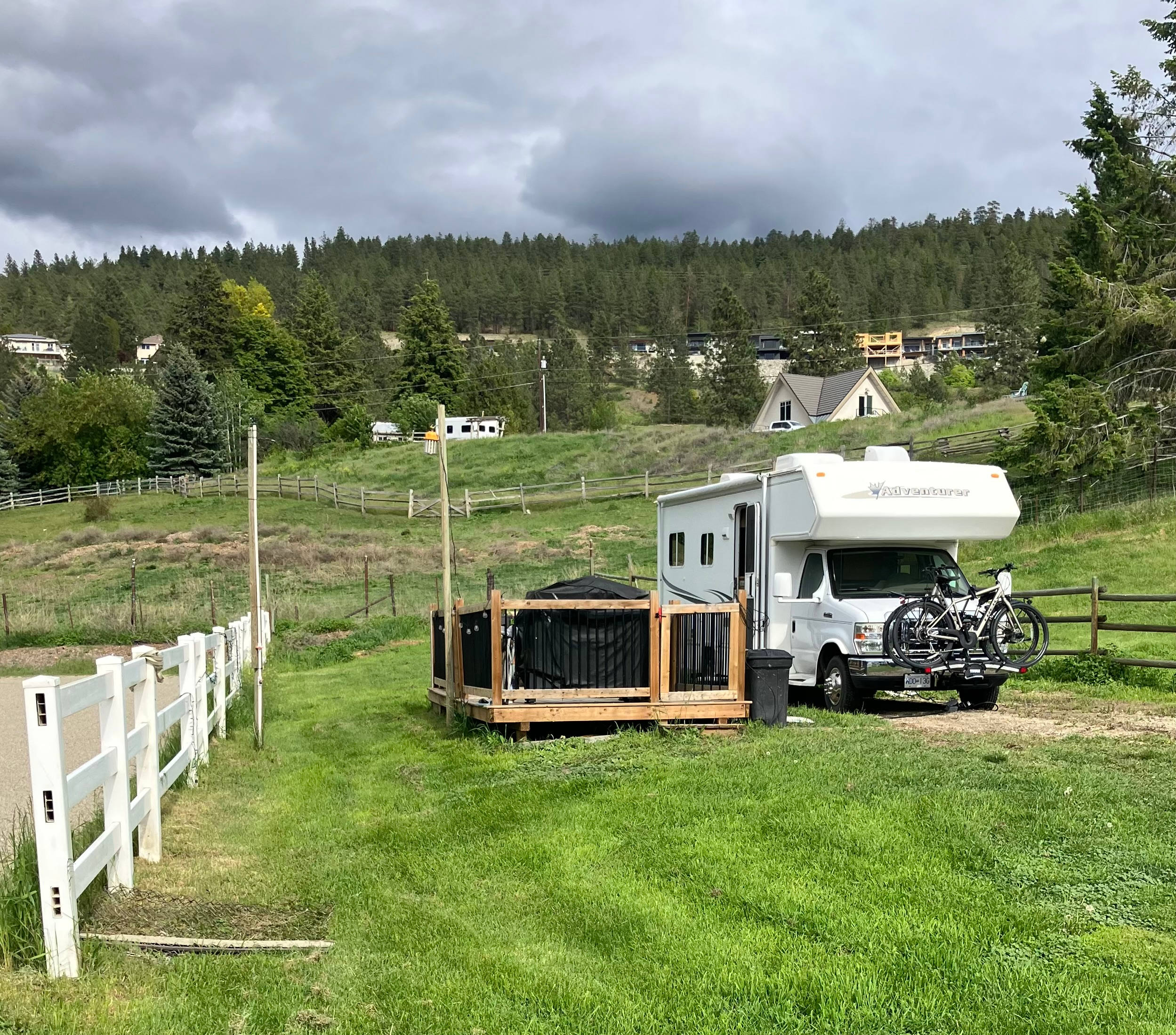 Cozy patio with use of bbq. 
