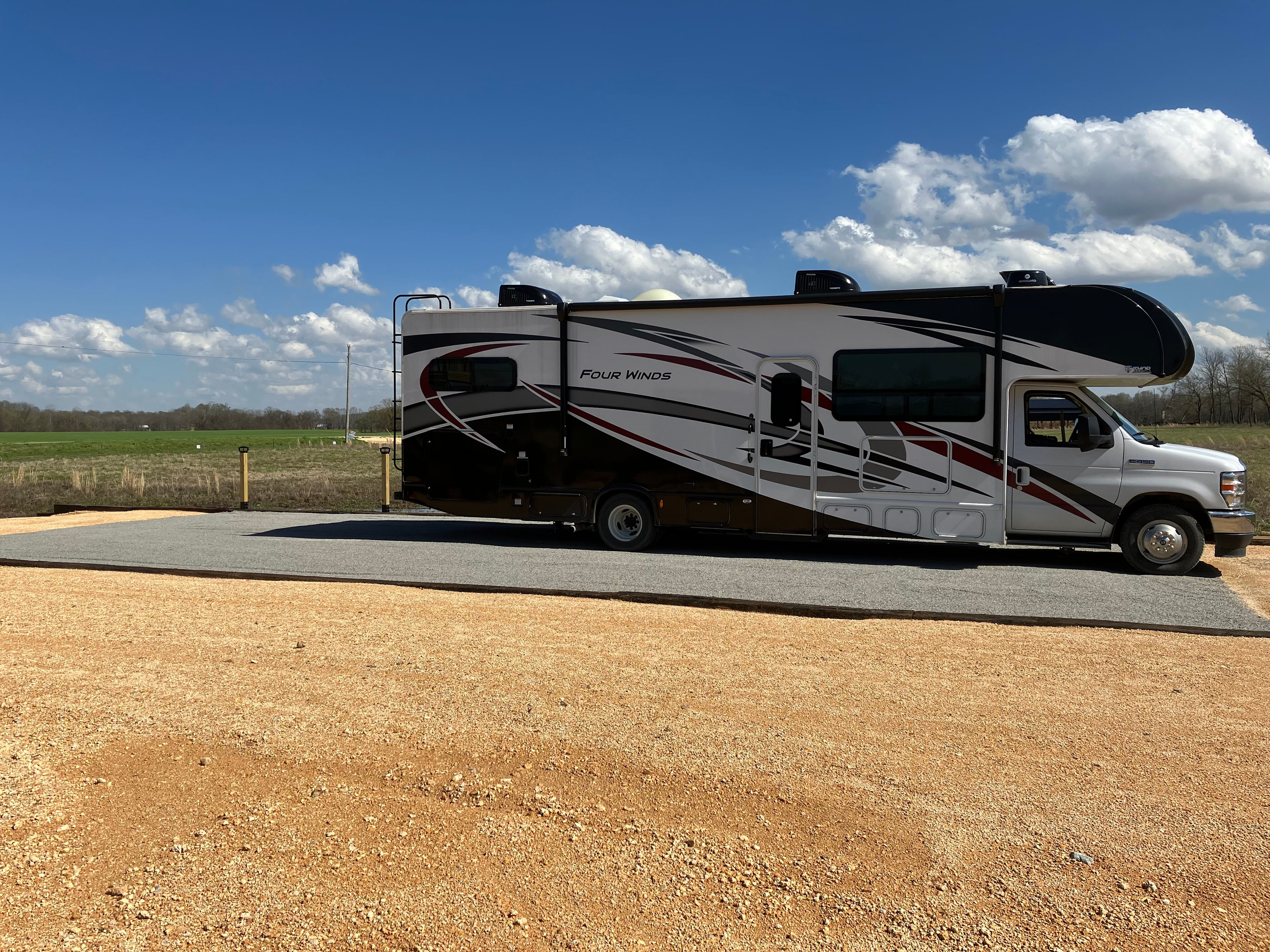 Gar pad with a 32' 4" Class C.