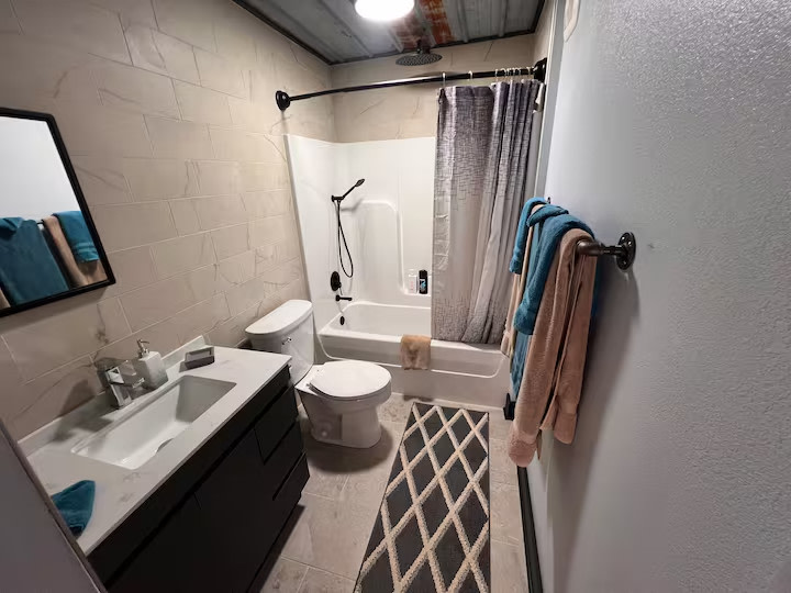 Bat Cave, Unique/Quiet Hillside Spot