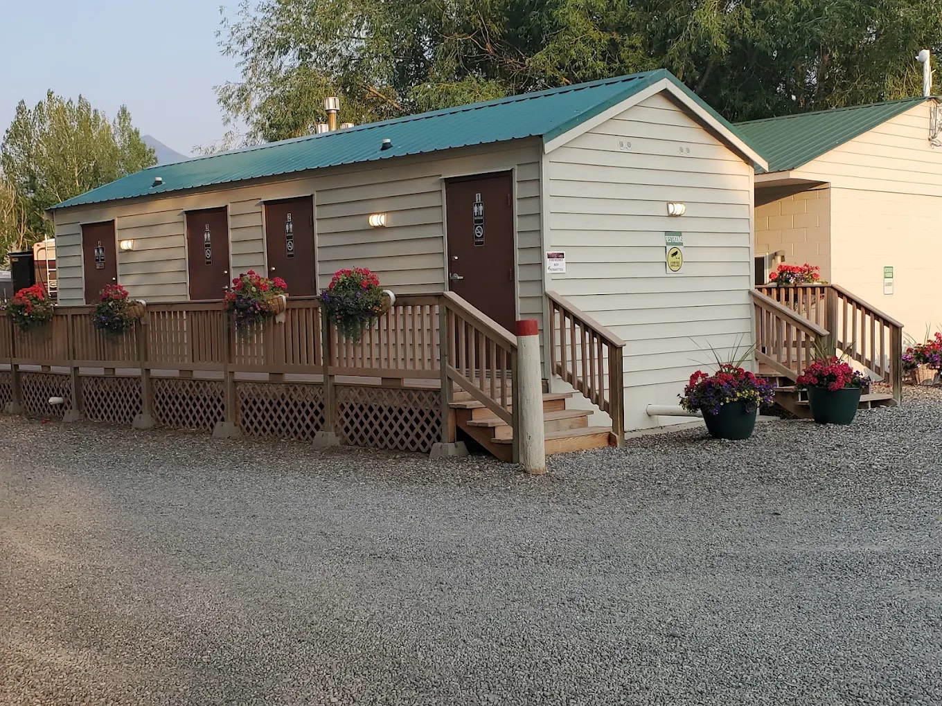 Osen's RV Park by Starry Night