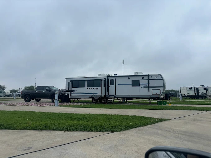 Texas Lakeside RV Resort