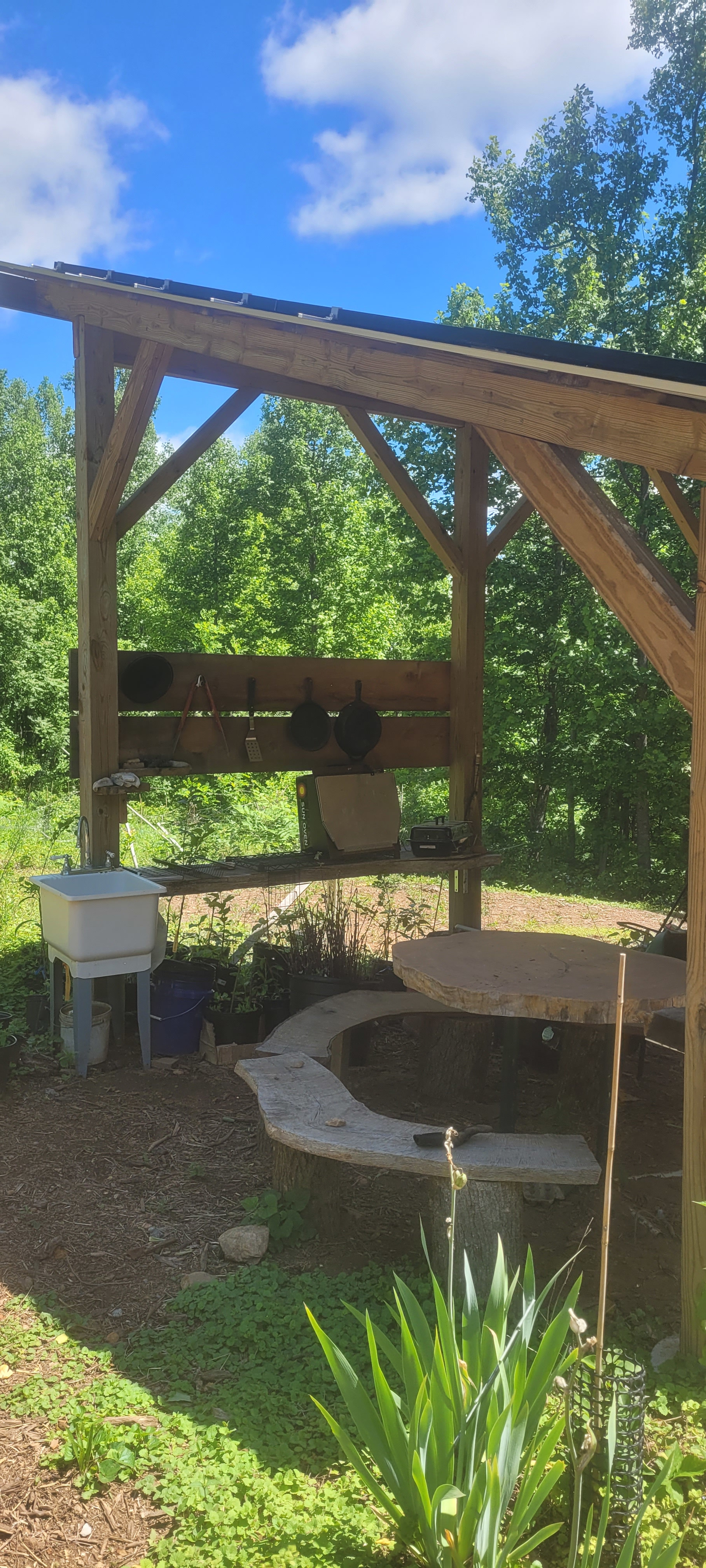 Outdoor sink