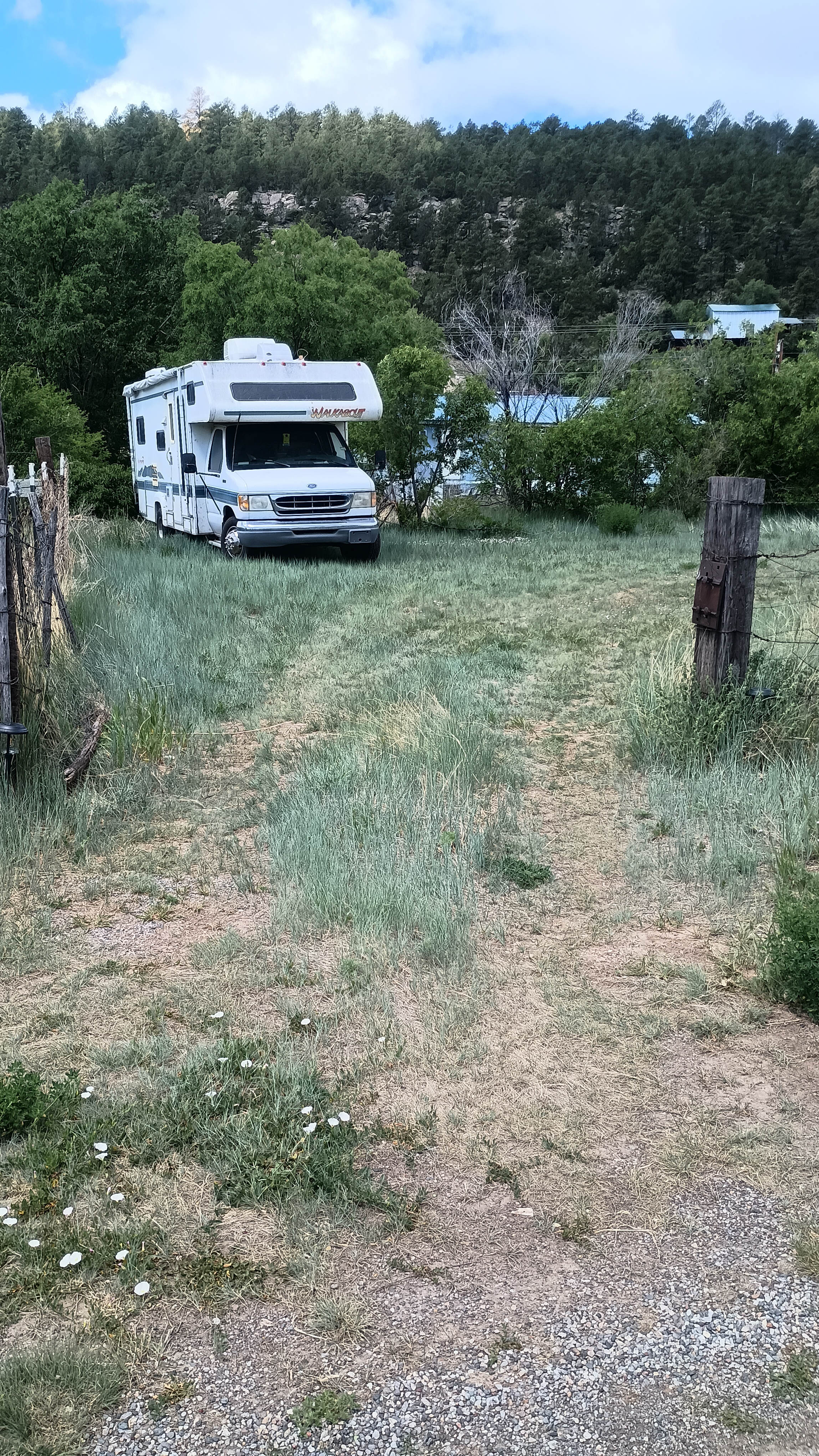 Montezuma Hot Springs Manor