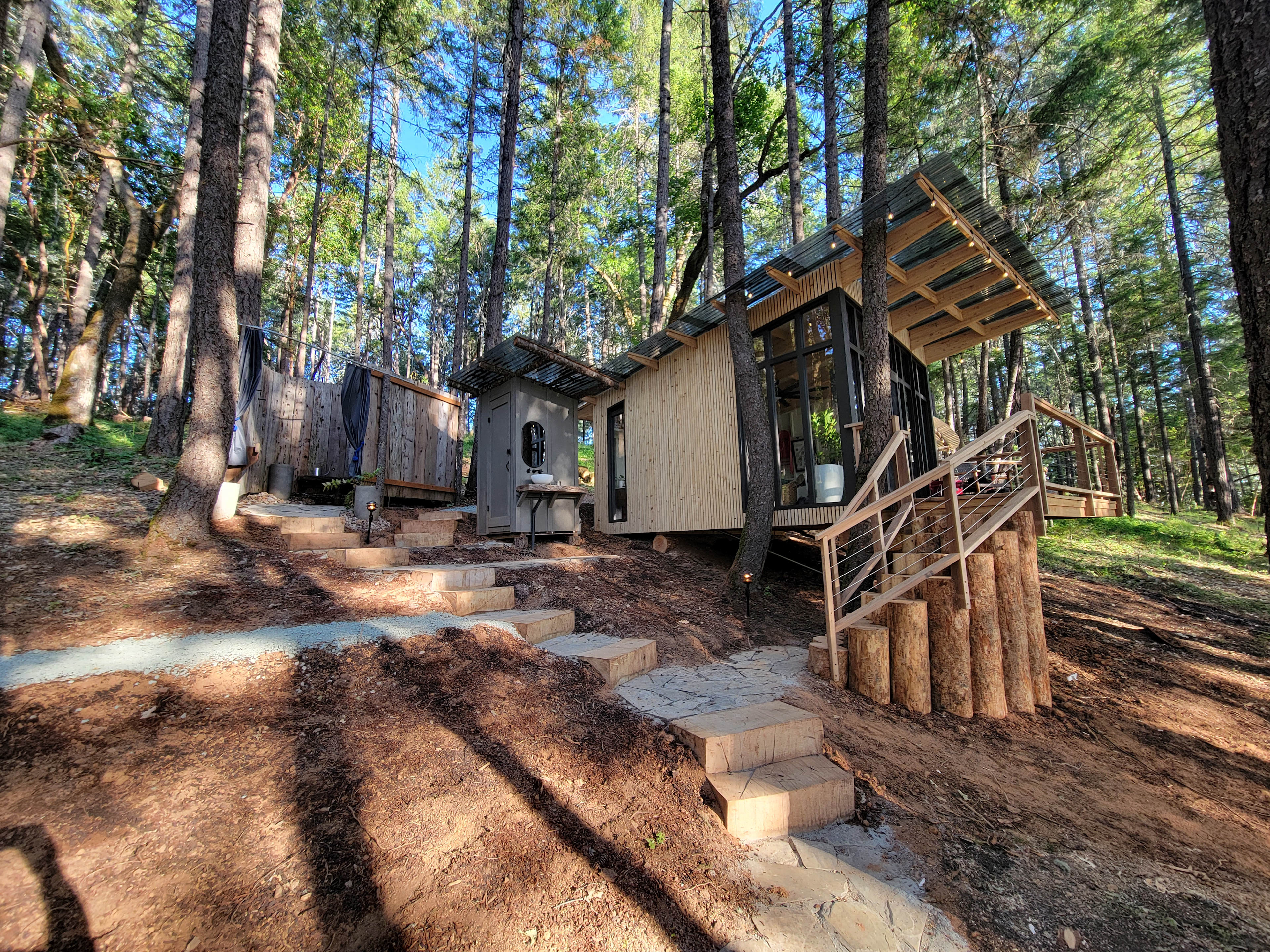 Rogue River Glamping