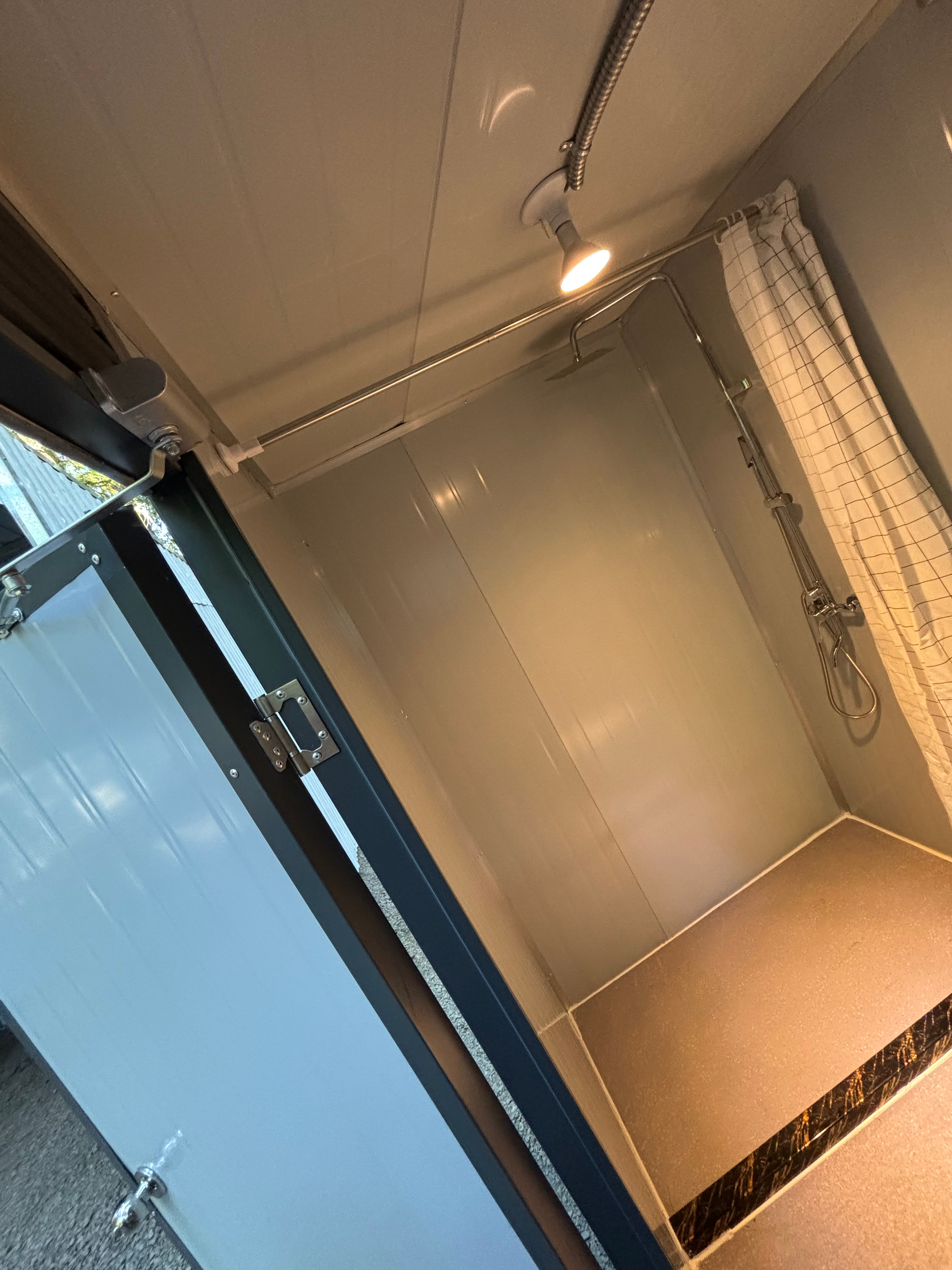 Mt Hood Vantopia Base Camp