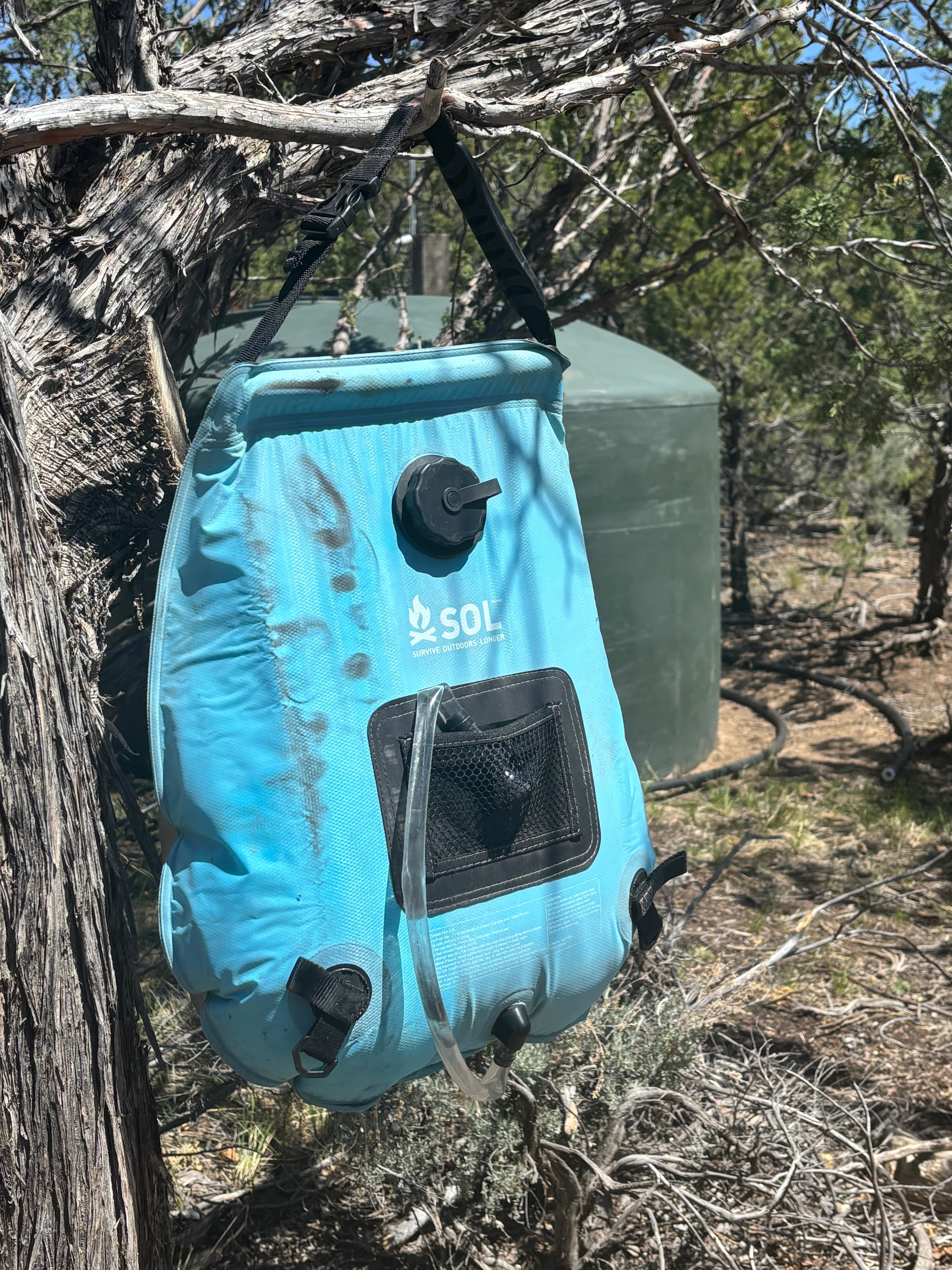 We have one solar shower bag for guest use. Bring your own so you’ll have plenty of water warmed up for your shower