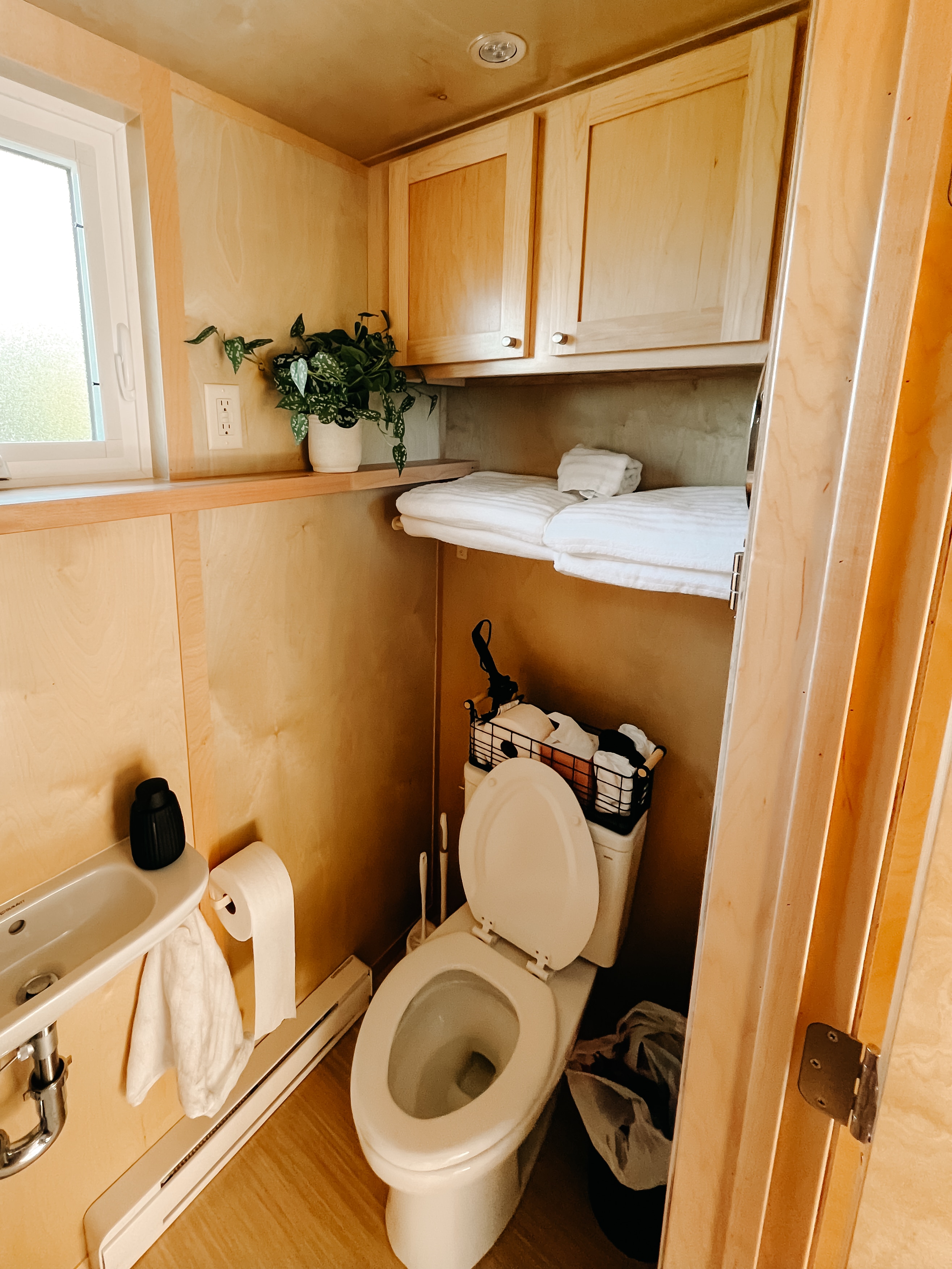 🌿 Oak Crest RV Getaway