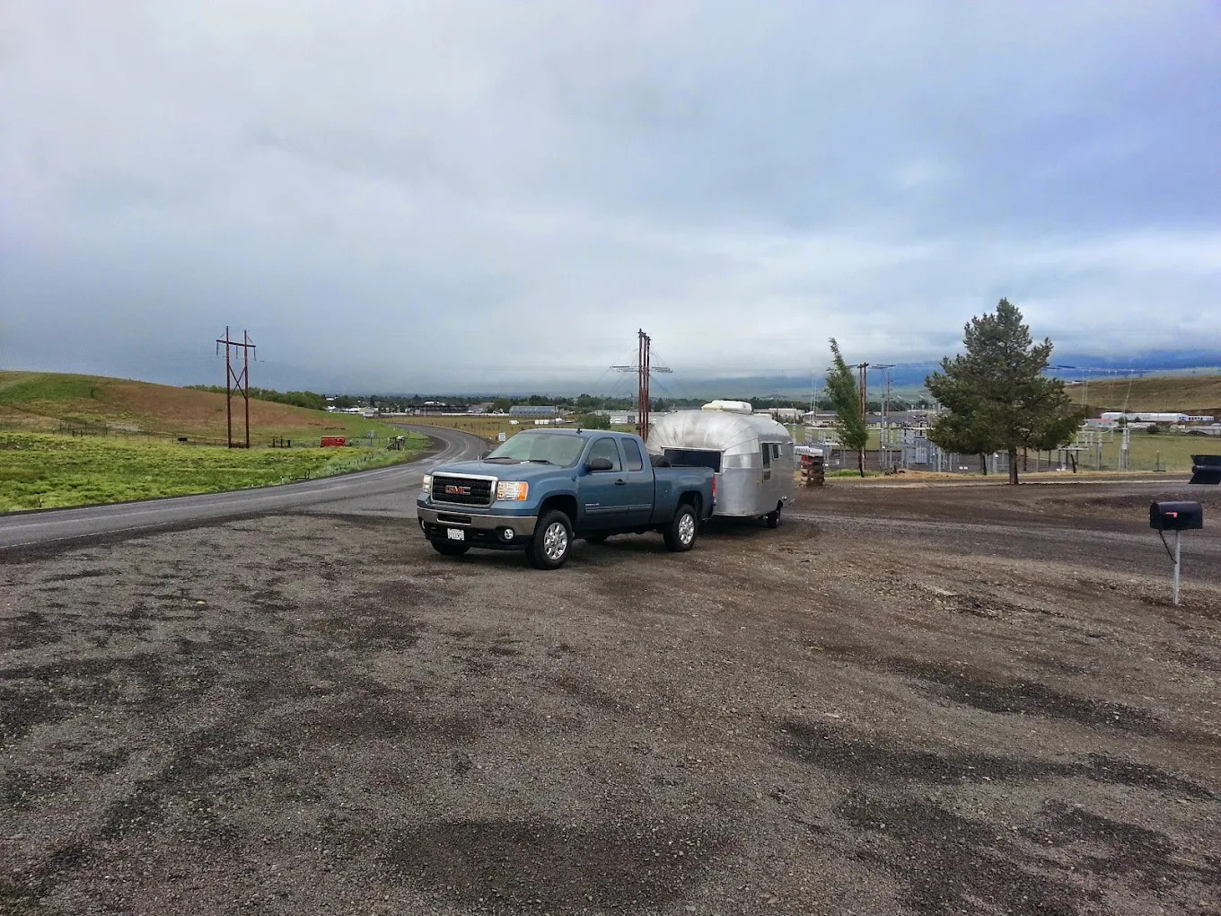 Log House RV Park And Campground