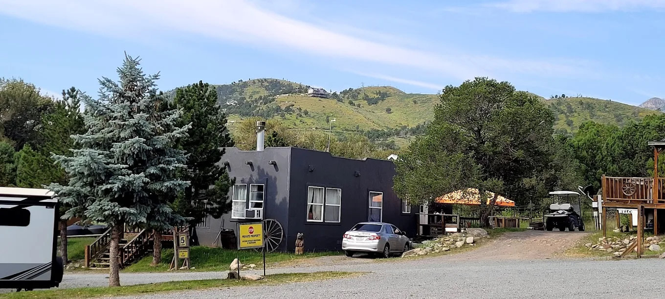 Along The River RV Park, Campground And Cabins