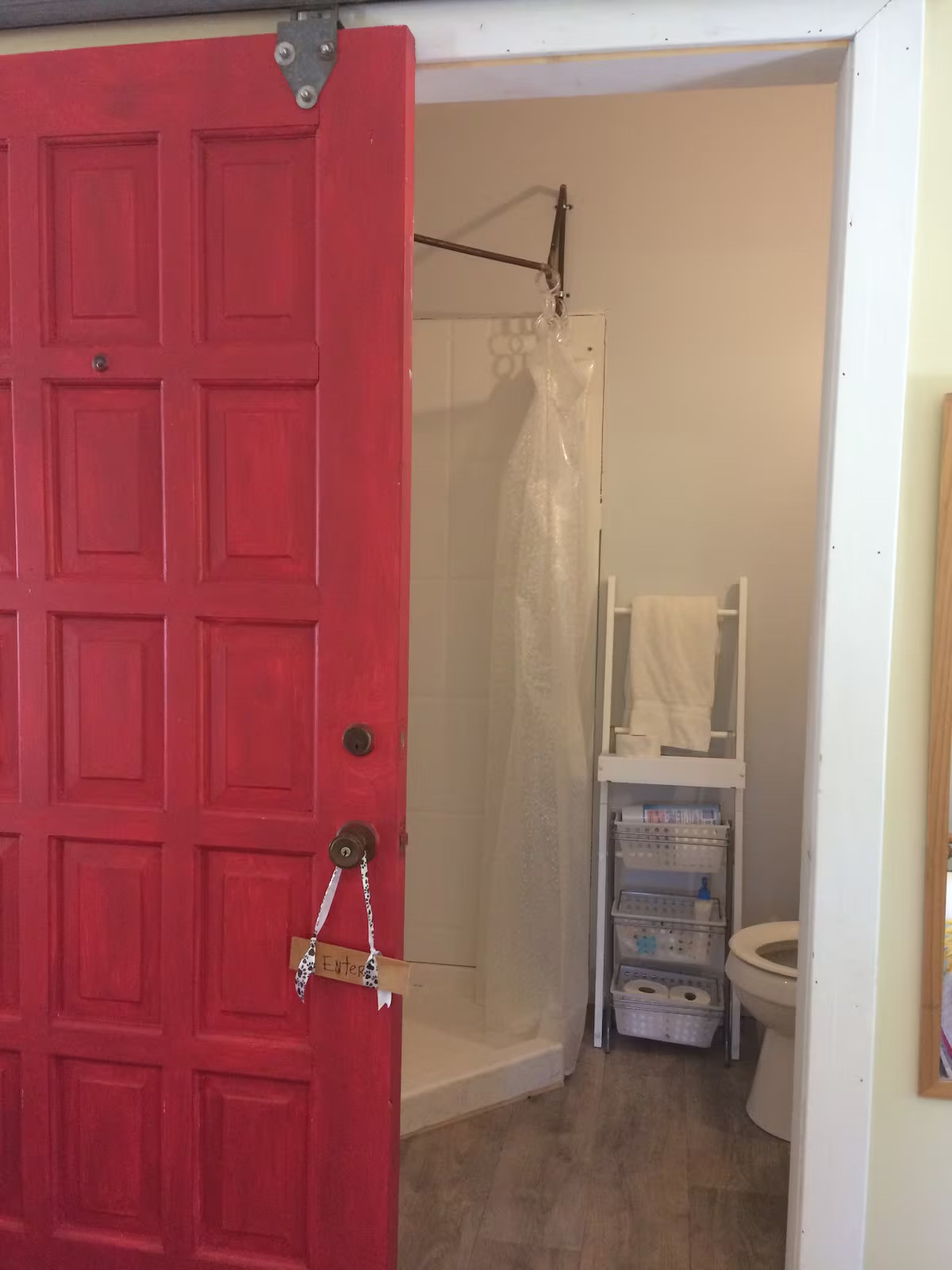 Full bathroom, does have a big step up into the bathroom. 