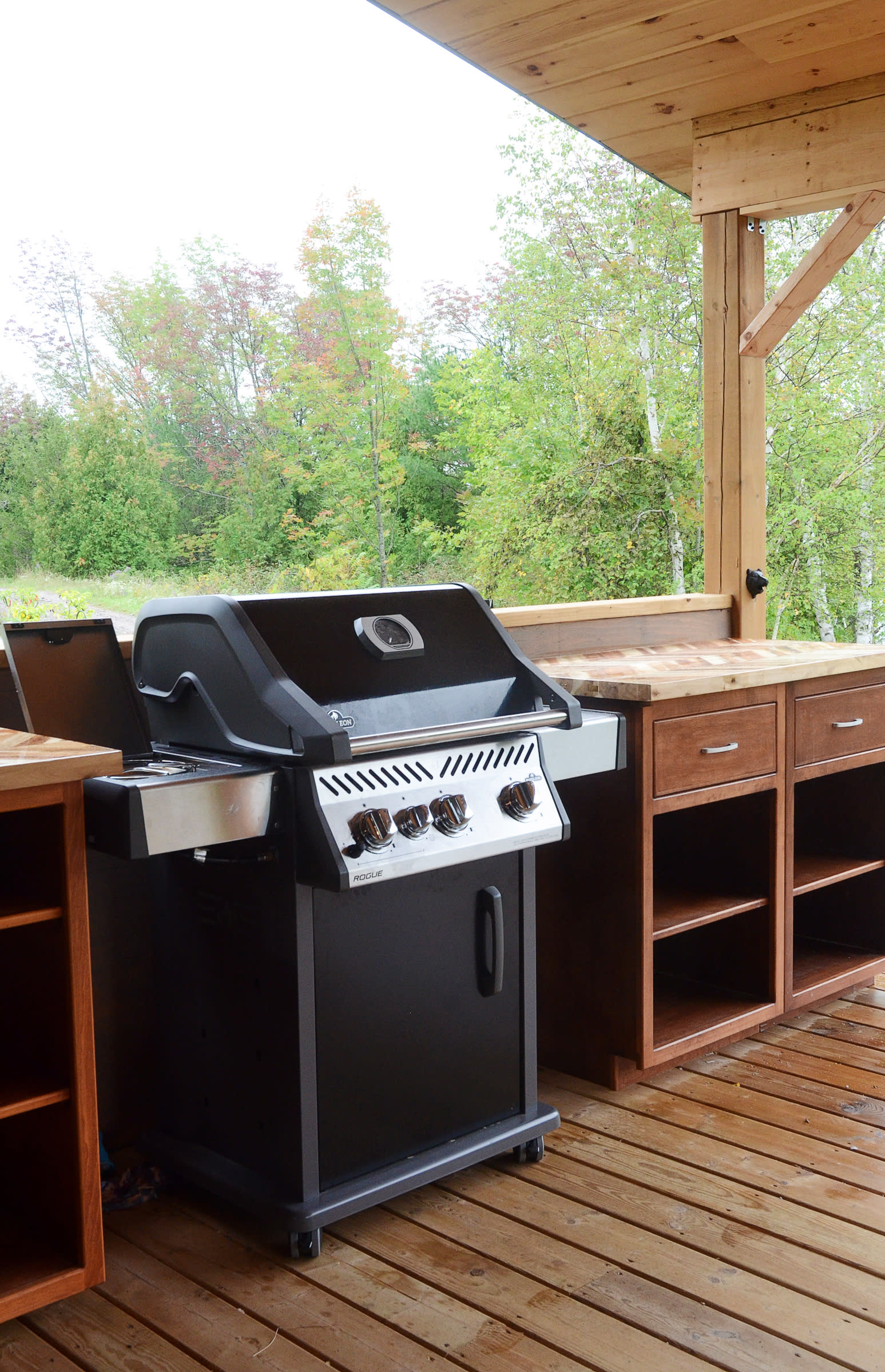 Private Waterfront Offgrid Cabin