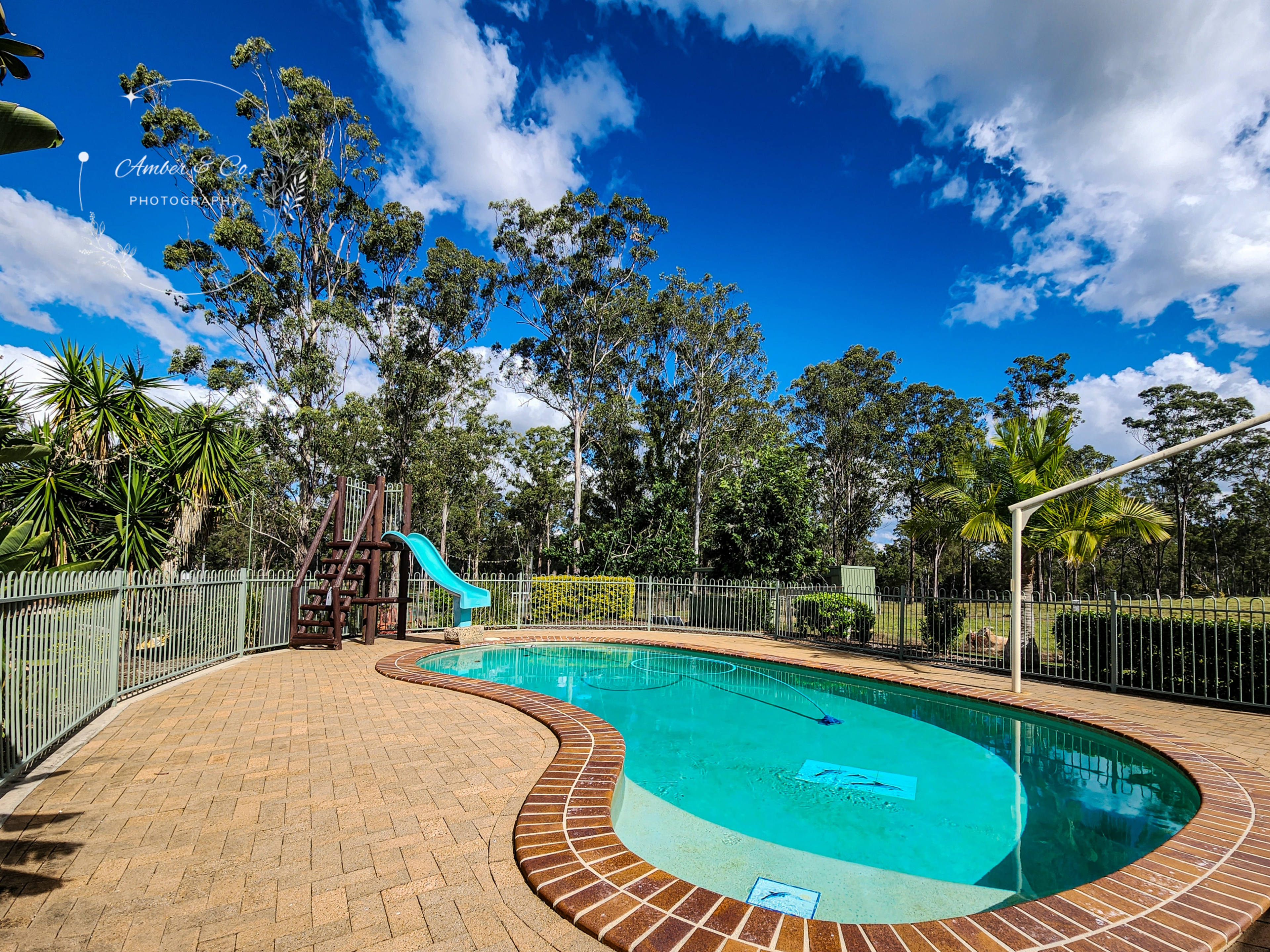 JJJ'S Ranch Farm Stay,South Kolan Q