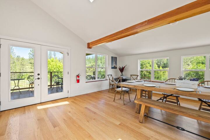 Luxury in the Wilderness, CA