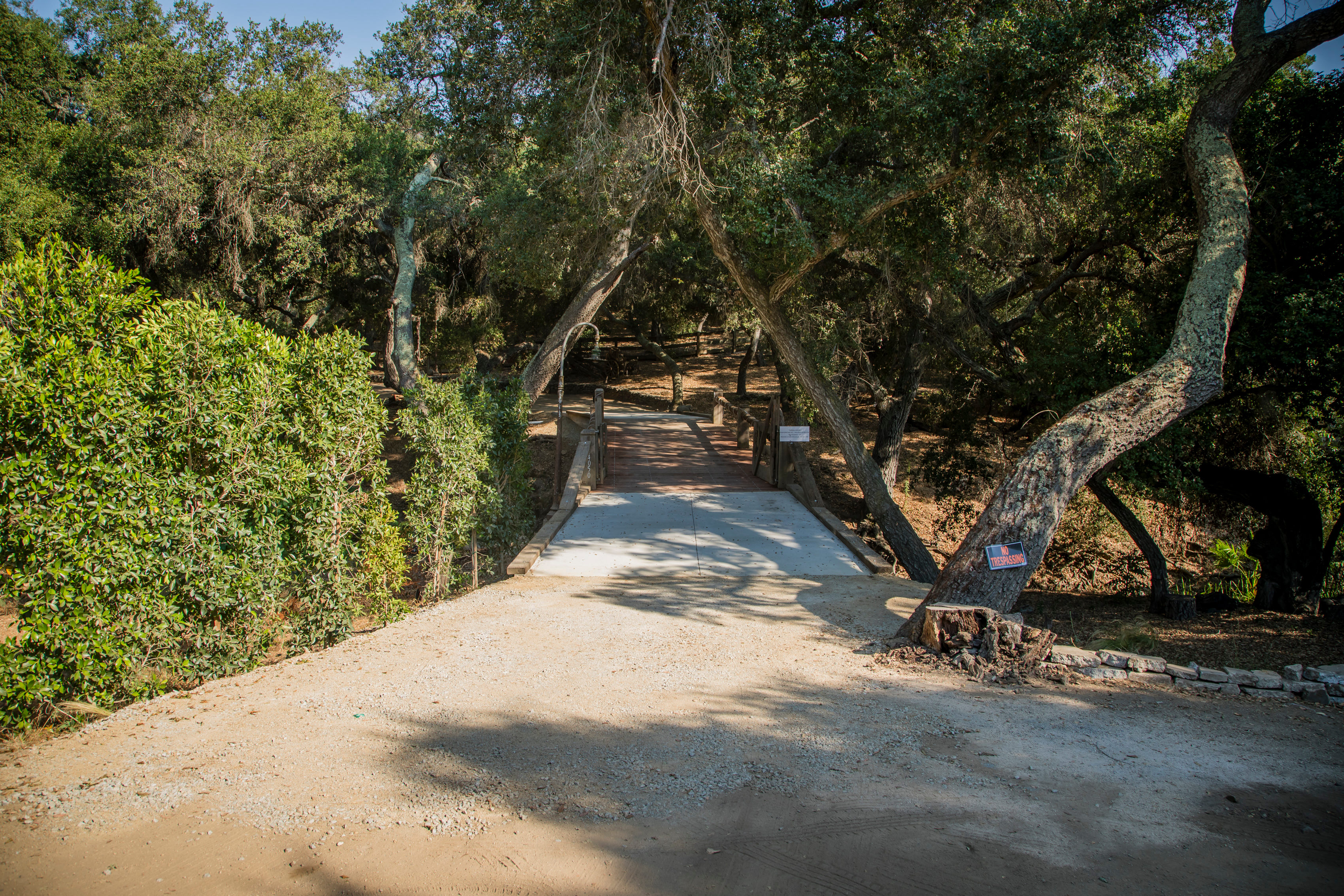 Rustic Wooded Ranch -Creekside Stay