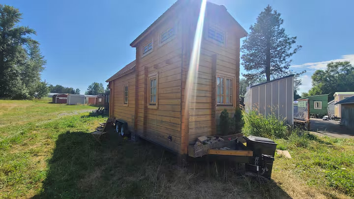 Roots Collective Farm