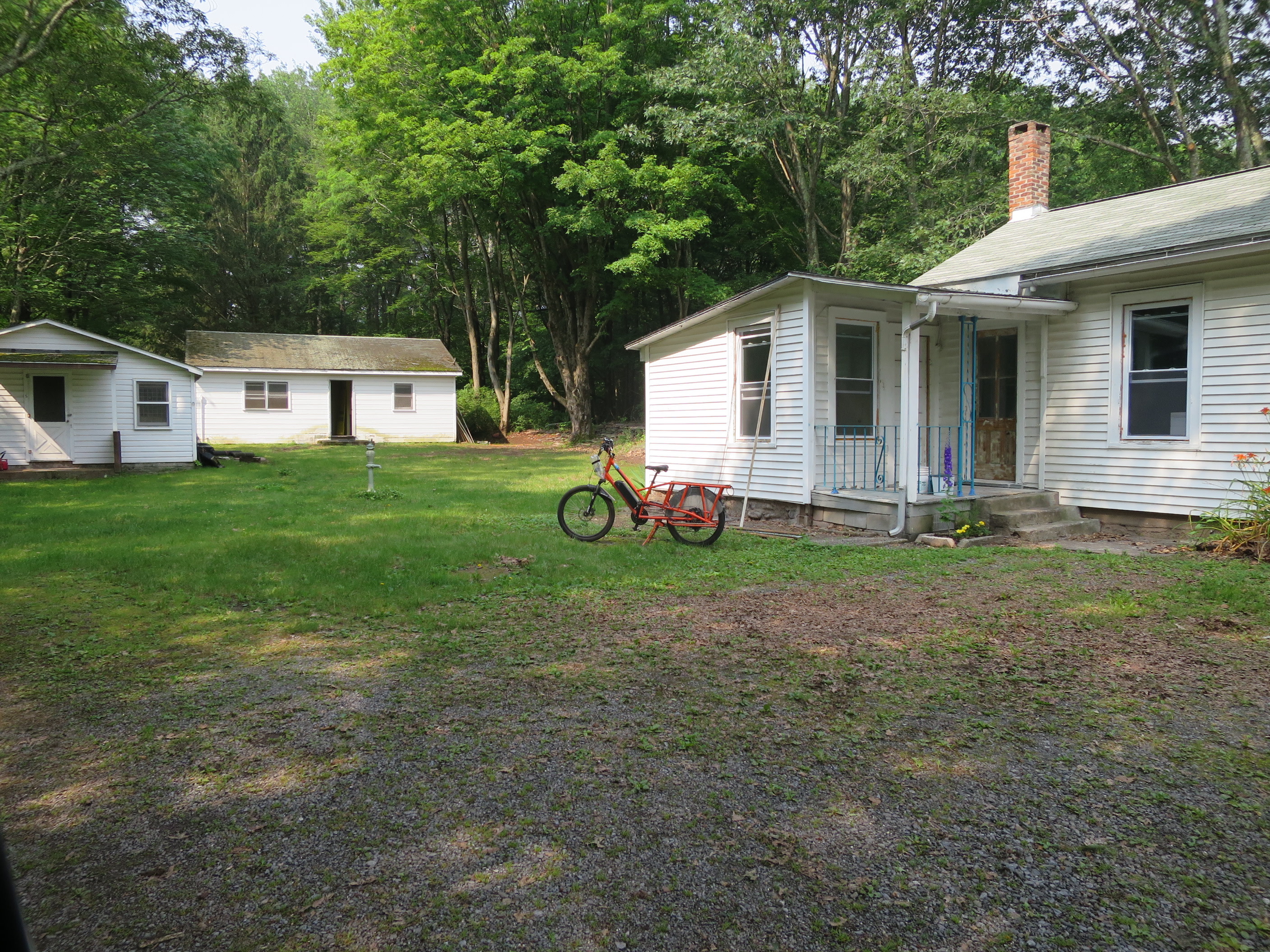 Cabins before campsite area.