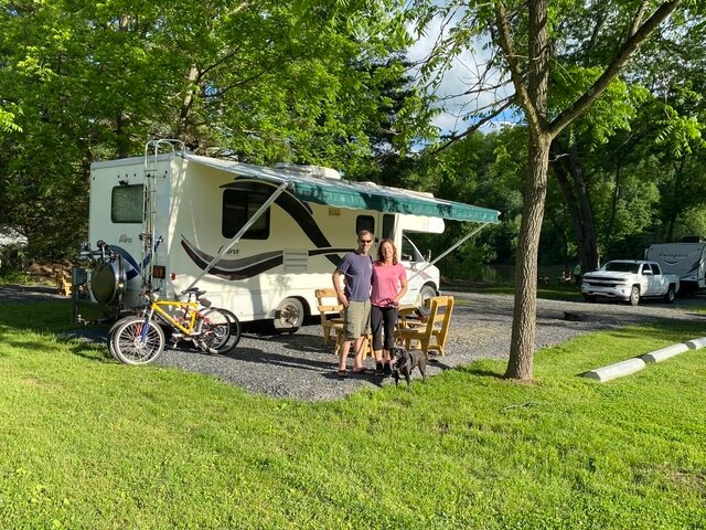 River Golf Lodge RV/Tent Camping