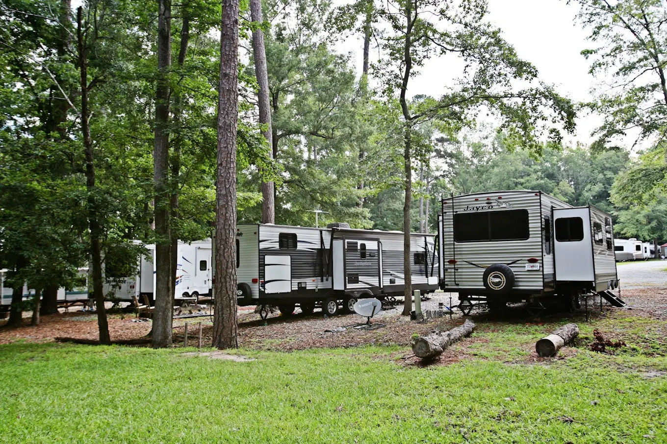 Lake Pines RV Park and Campground